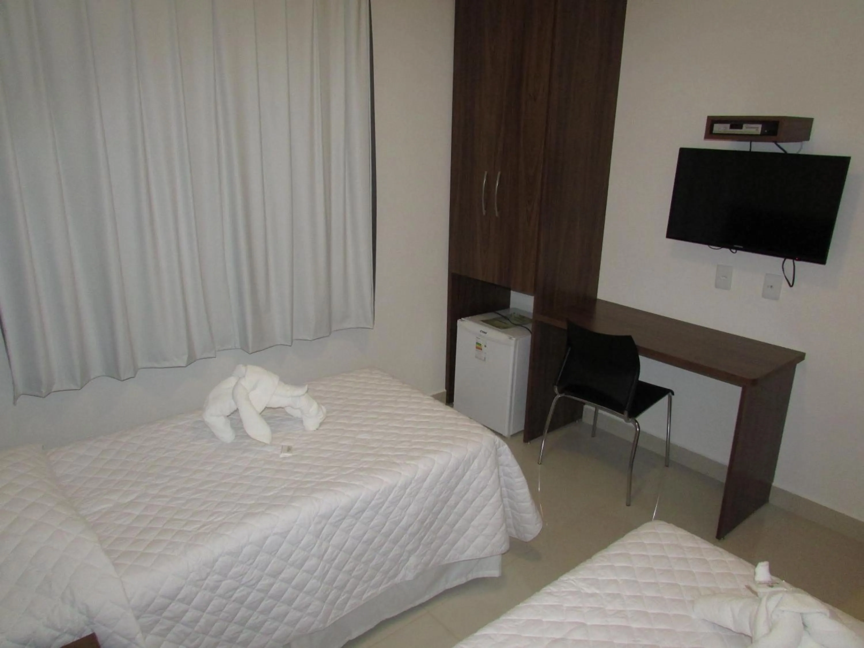 Photo of the whole room, Bed in Hotel Master