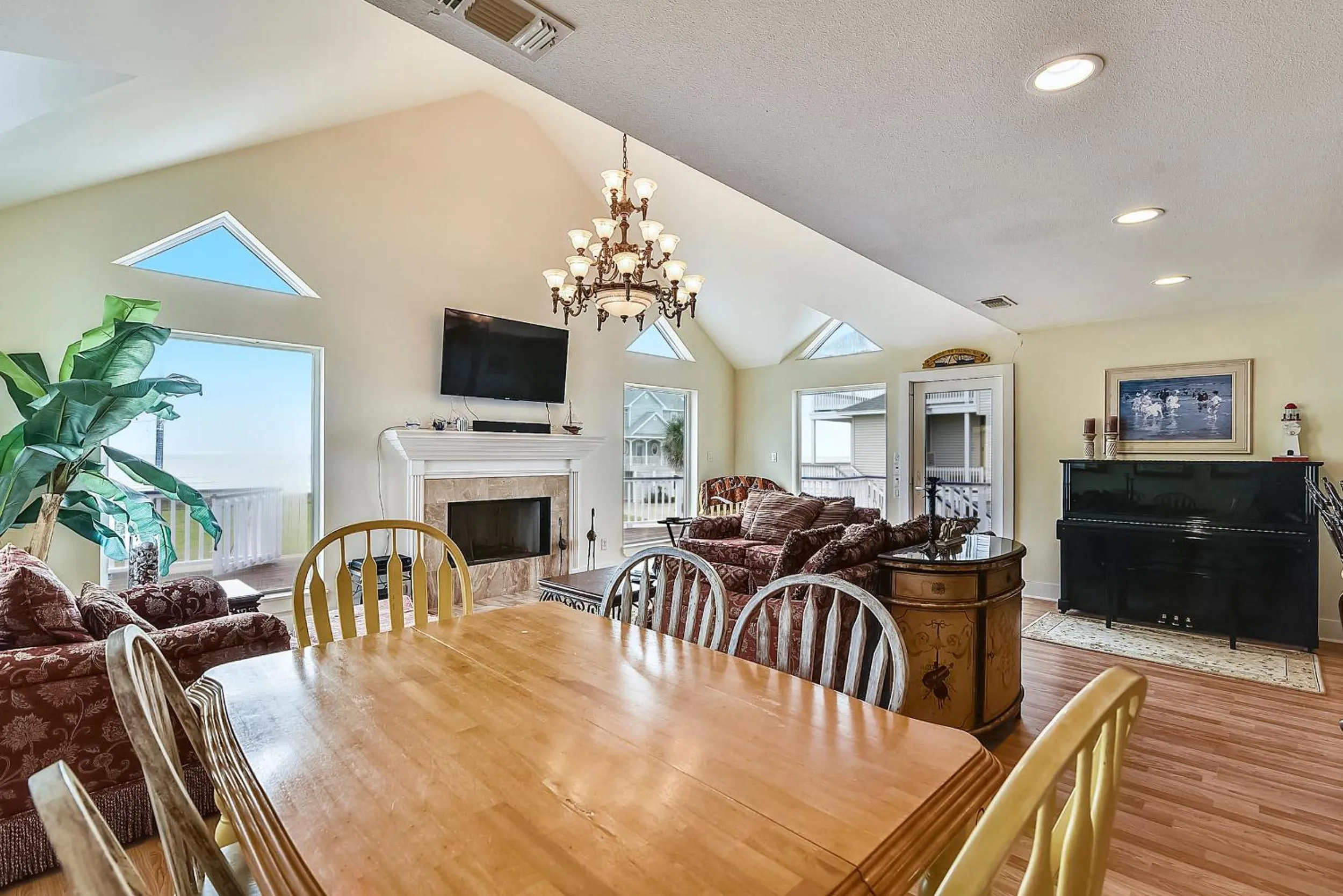 Kitchen or kitchenette in Summer Breeze