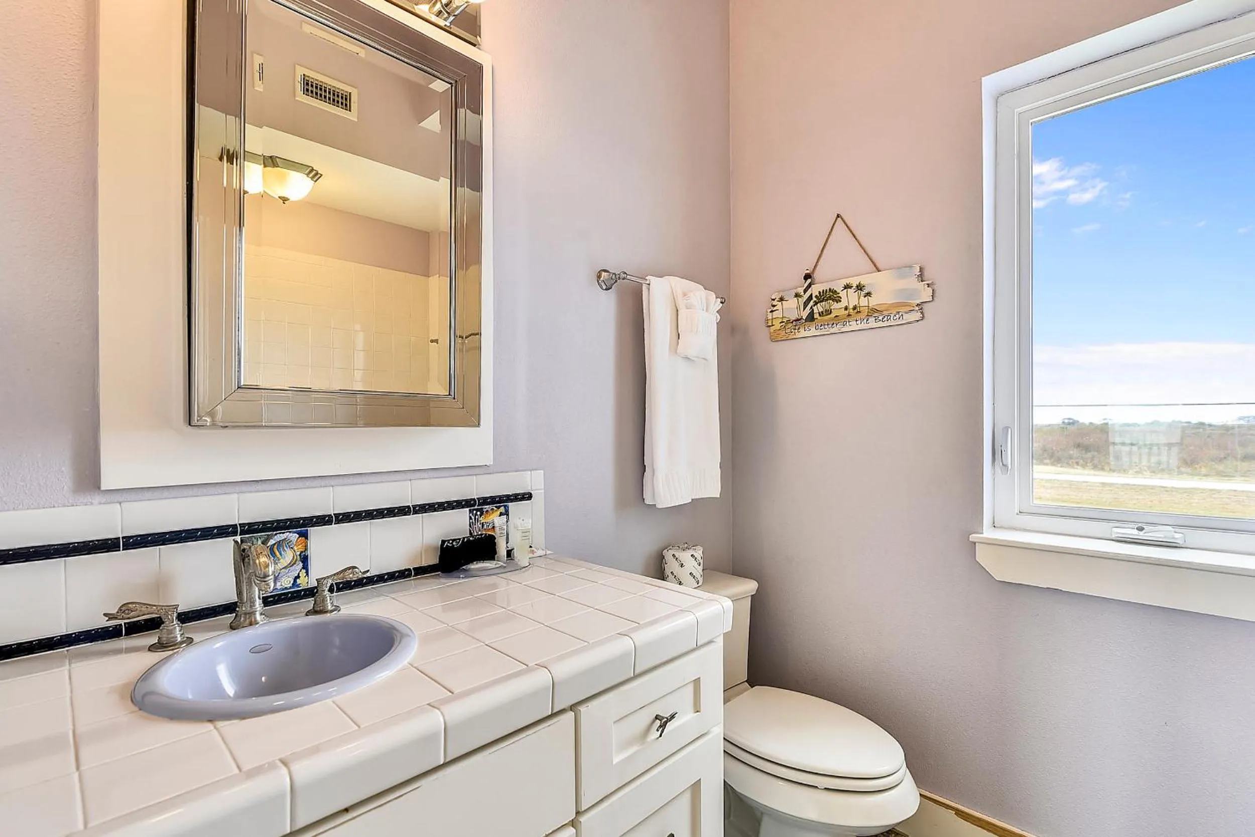 Kitchen or kitchenette in Summer Breeze