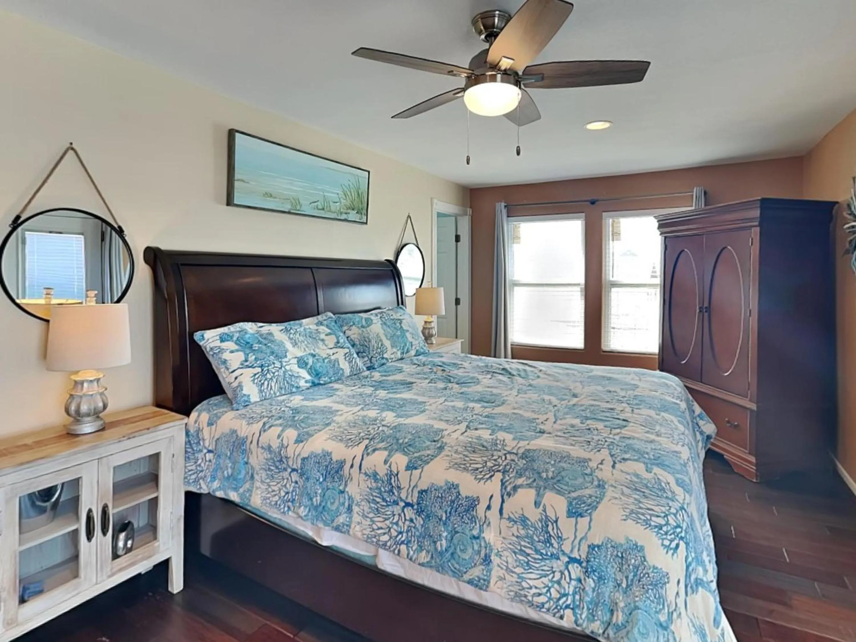 Property building, Bed in Reel Me In - As Seen on TV