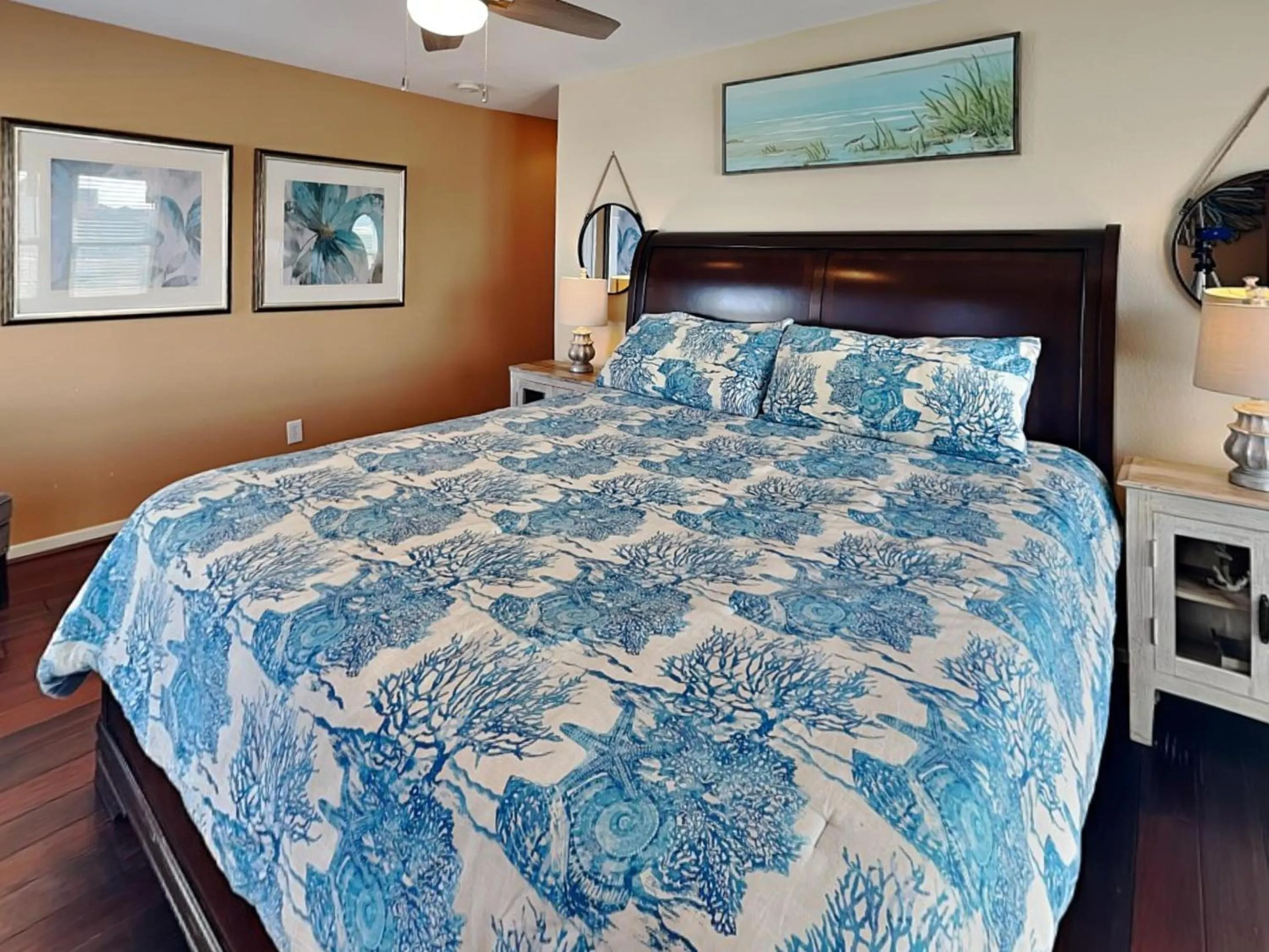 Property building, Bed in Reel Me In - As Seen on TV