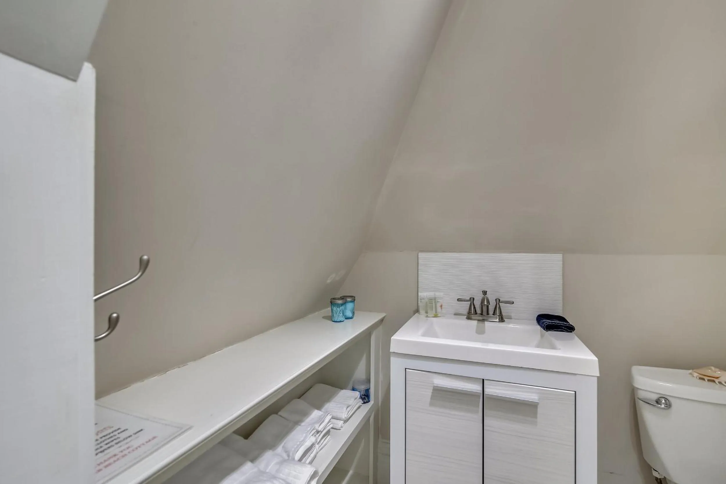 Property building in AbFab Seaside Cottage