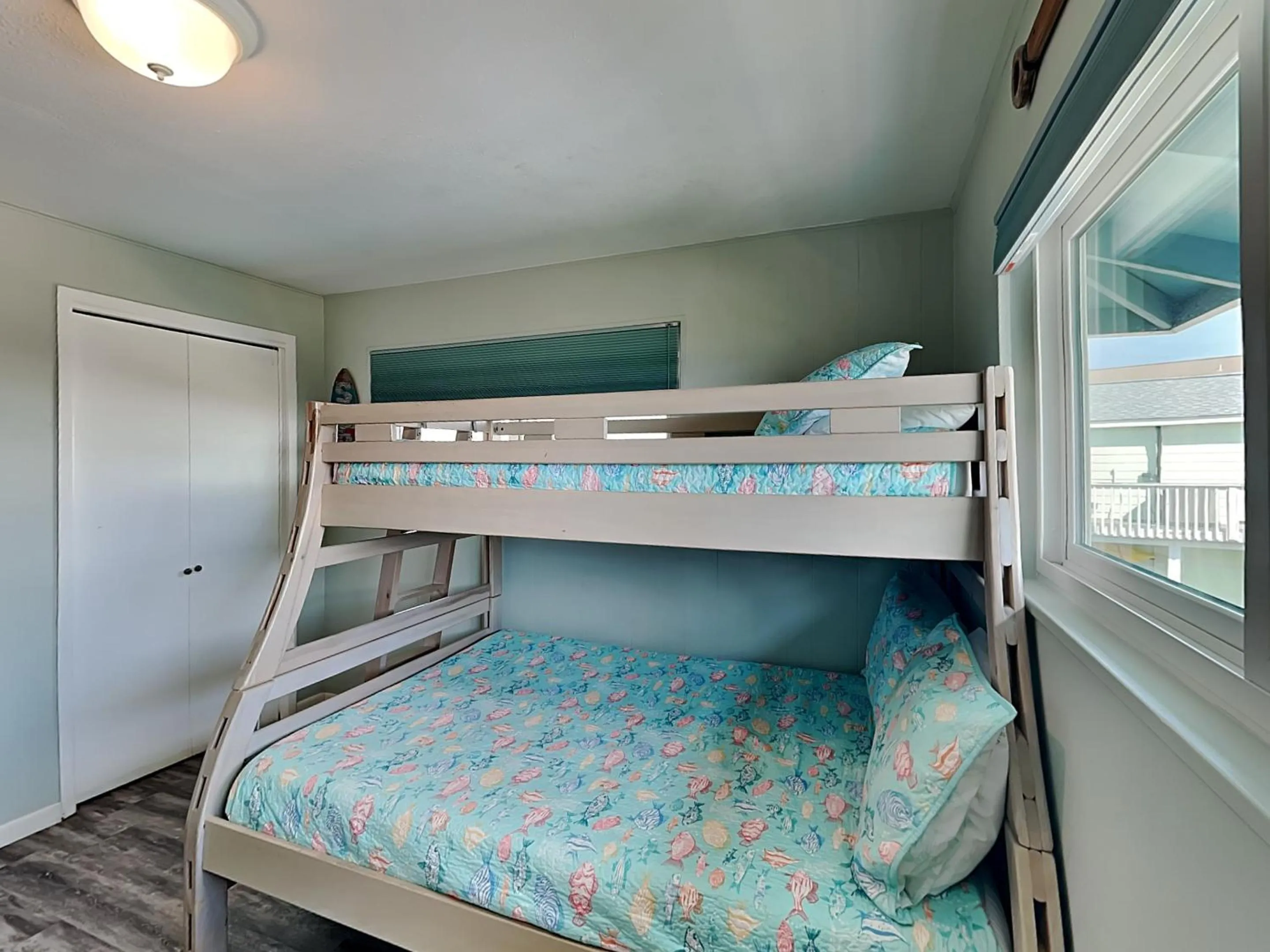 Property building, Bed in Reel Paradise