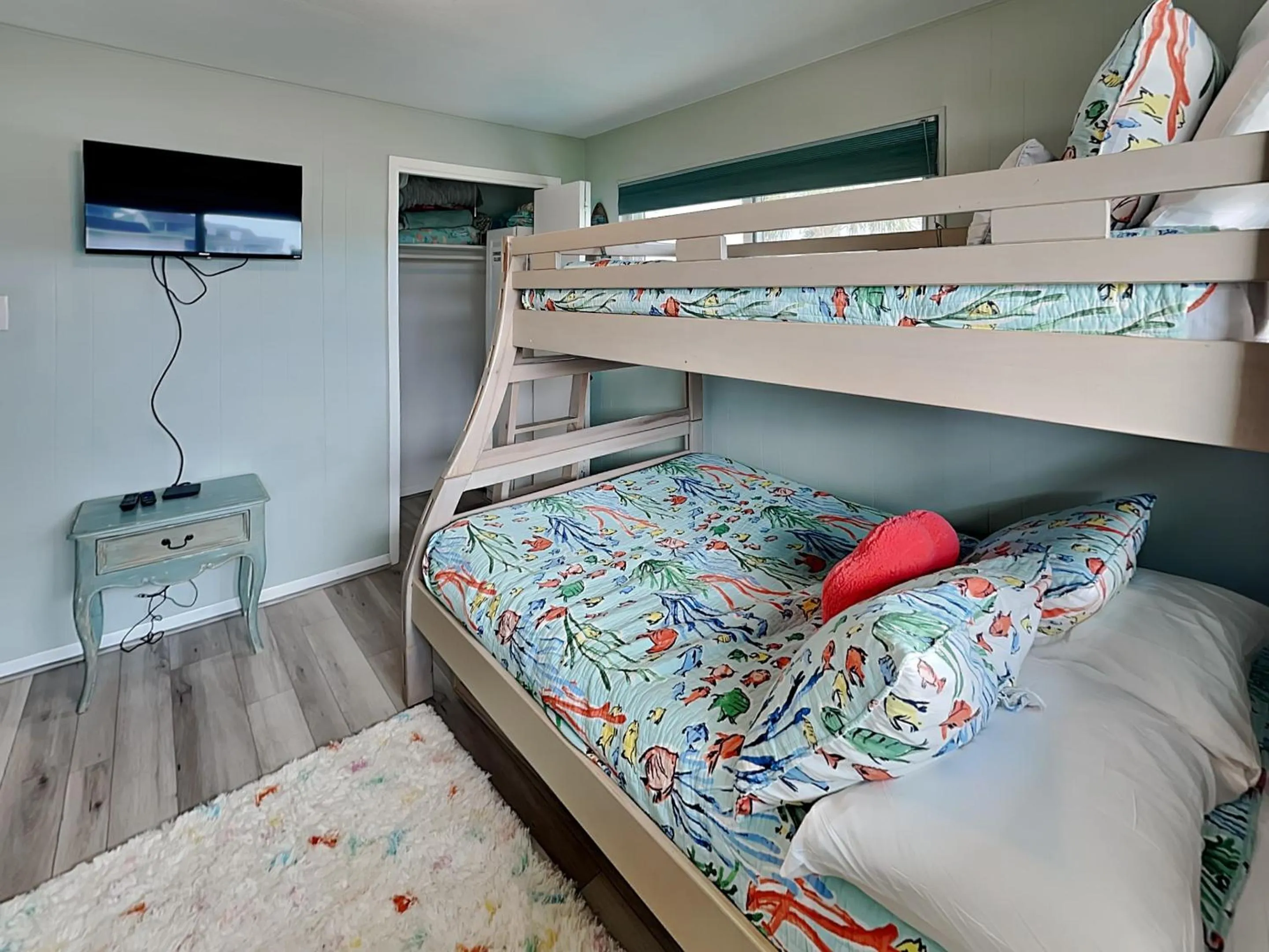 Bed in Reel Paradise