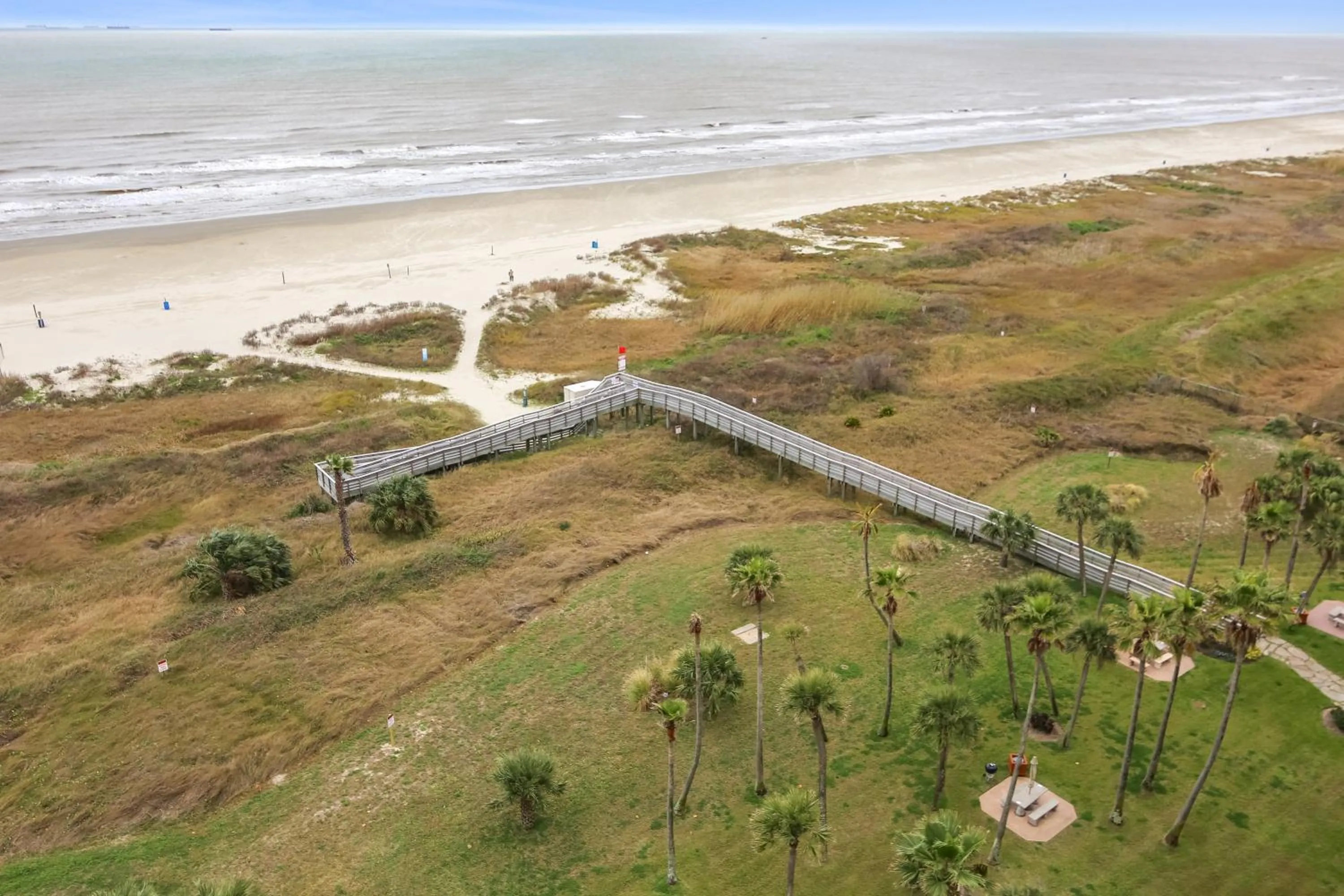 Property building in Galvestonian 1002-Beachfront Getaway