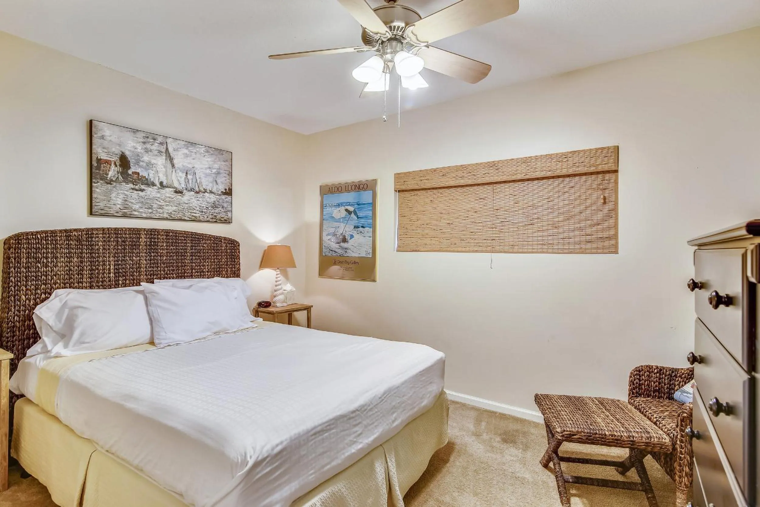 Bedroom, Bed in Galvestonian 112-Beachfront Hideaway