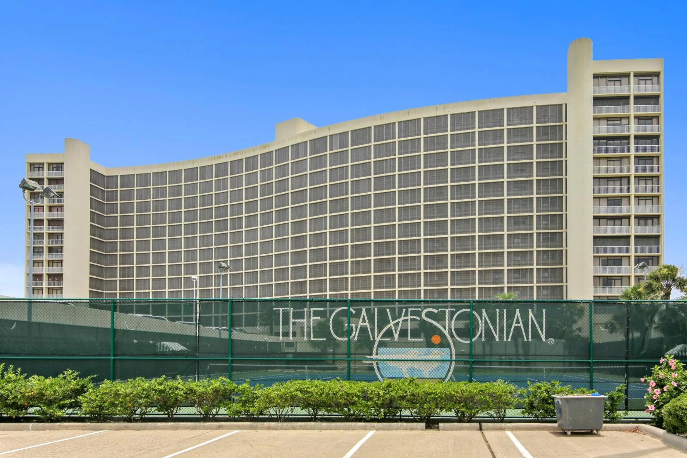 Galvestonian 409-Pelican Pathway