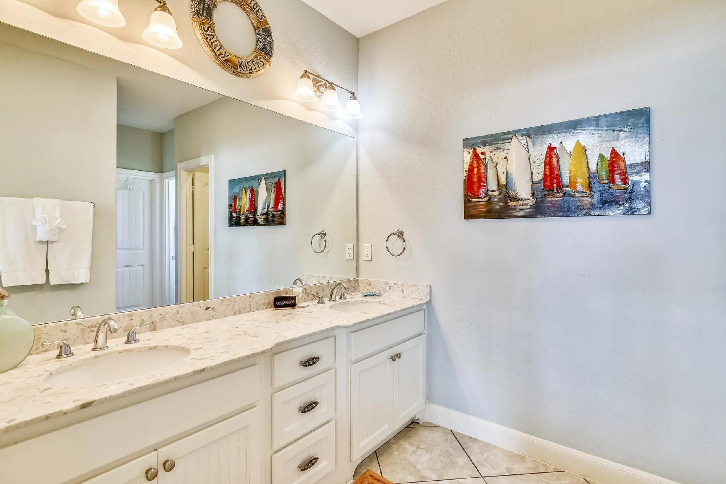 Kitchen or kitchenette in A Salty Kiss