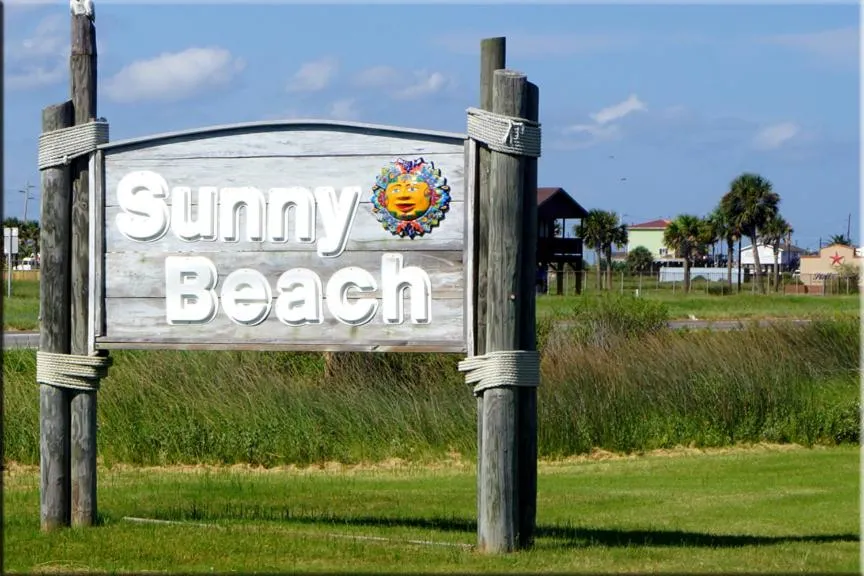 Sunny Beach Sandcastle Cottage