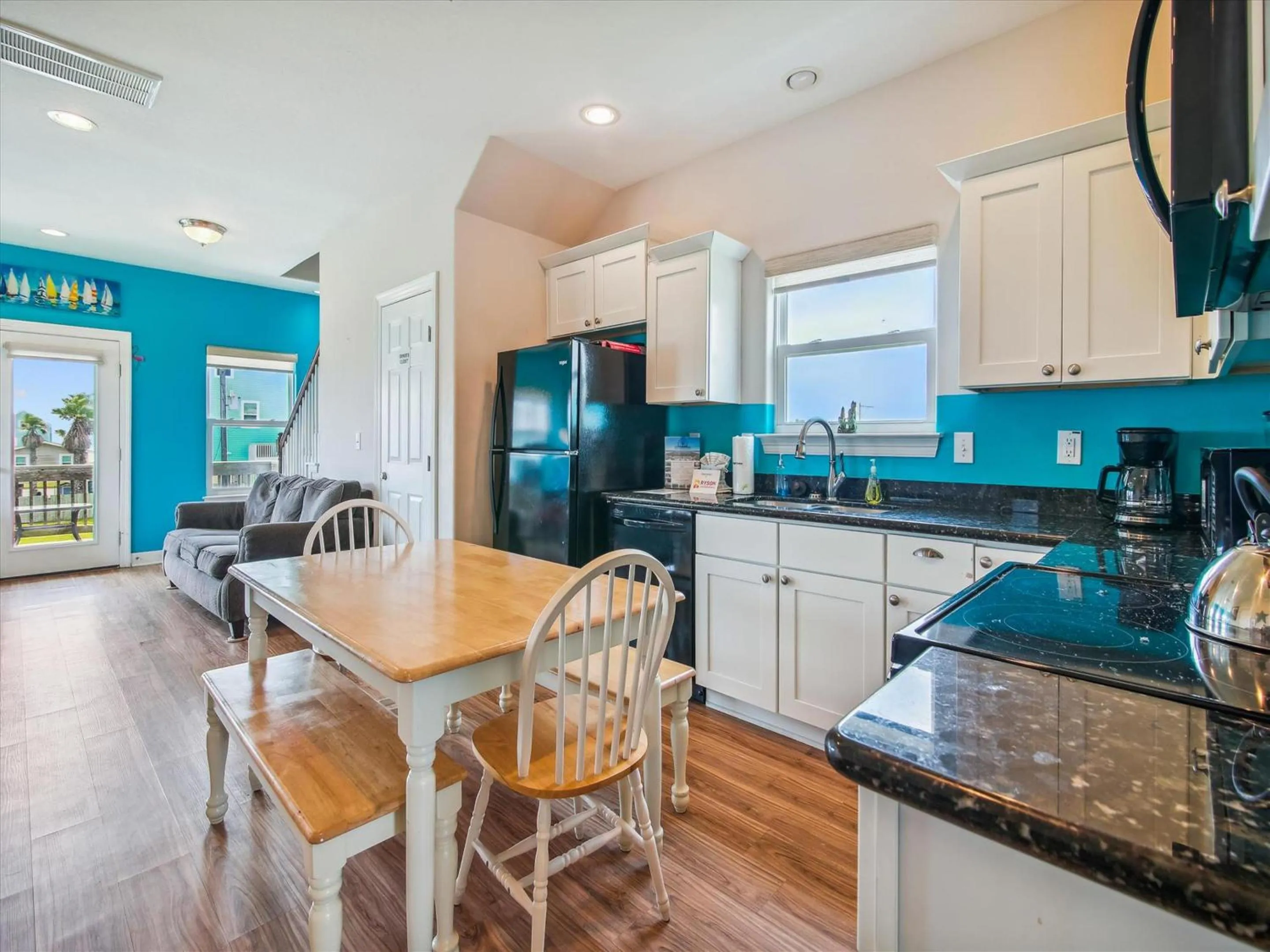 Sunny Beach Sandcastle Cottage