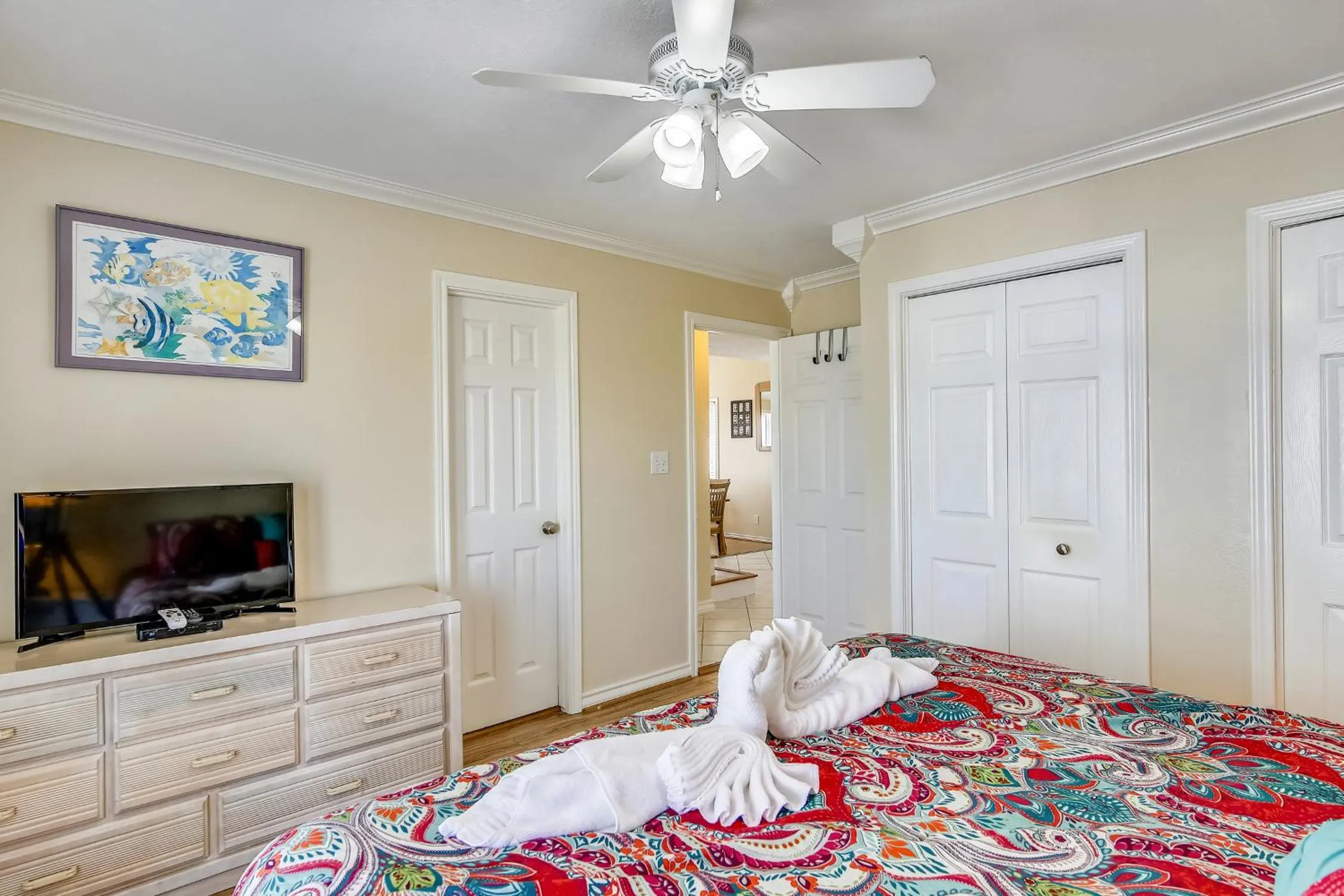 Bed in Barefoot Pelican