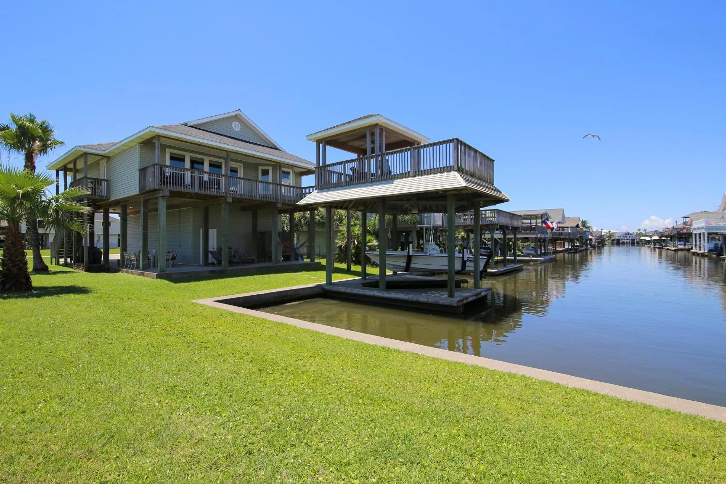 Property building in Accompanied By The Sea