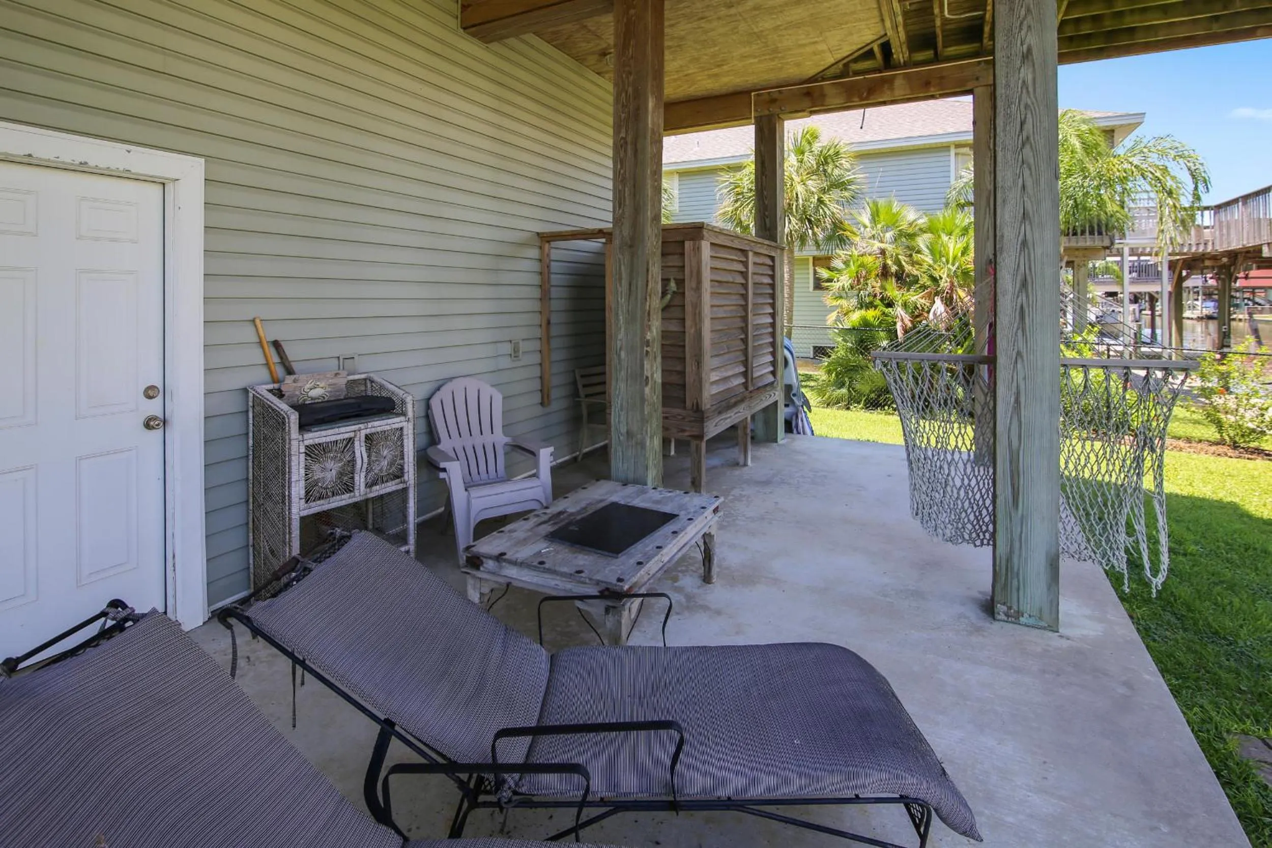 Property building in Accompanied By The Sea
