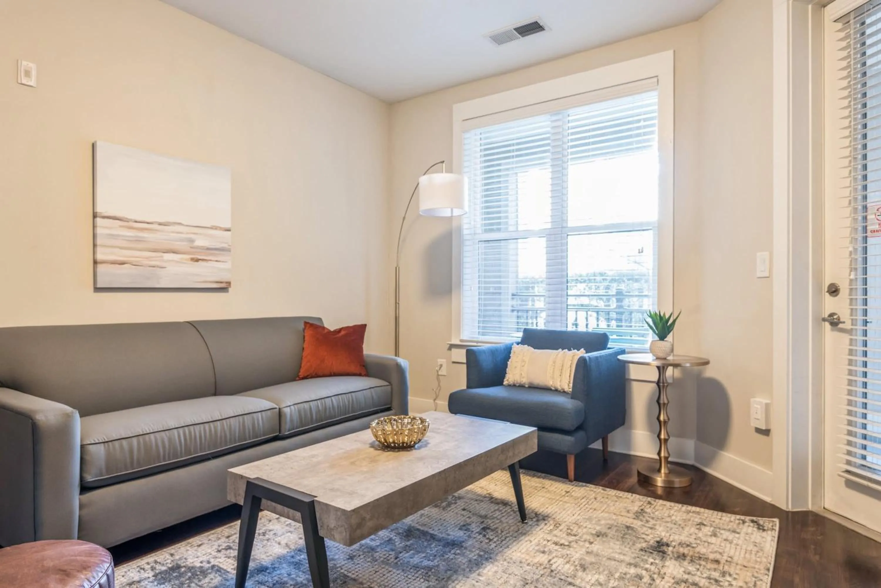 Property building in Kasa Dilworth Charlotte