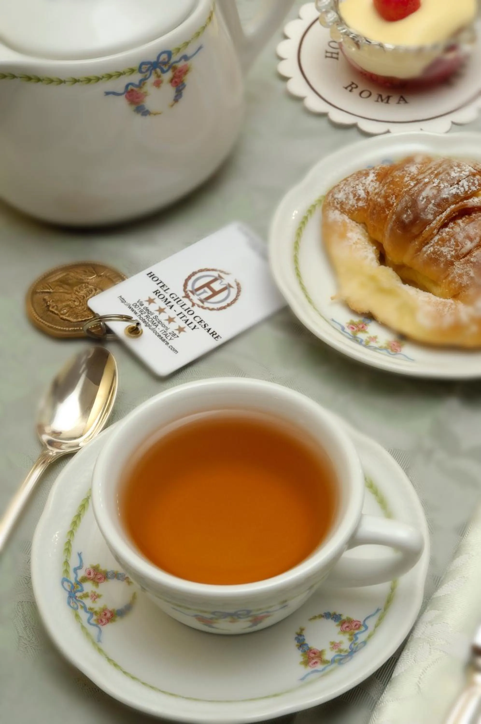 Food and drinks in Hotel Giulio Cesare