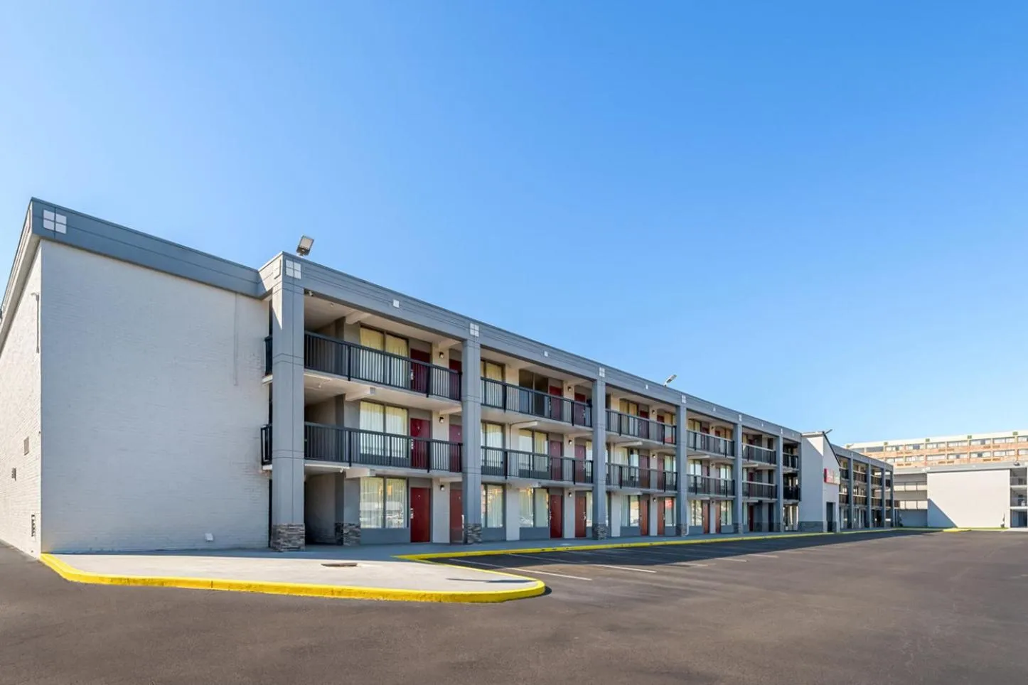 Property building in Red Roof Inn Richmond - Airport Sandston