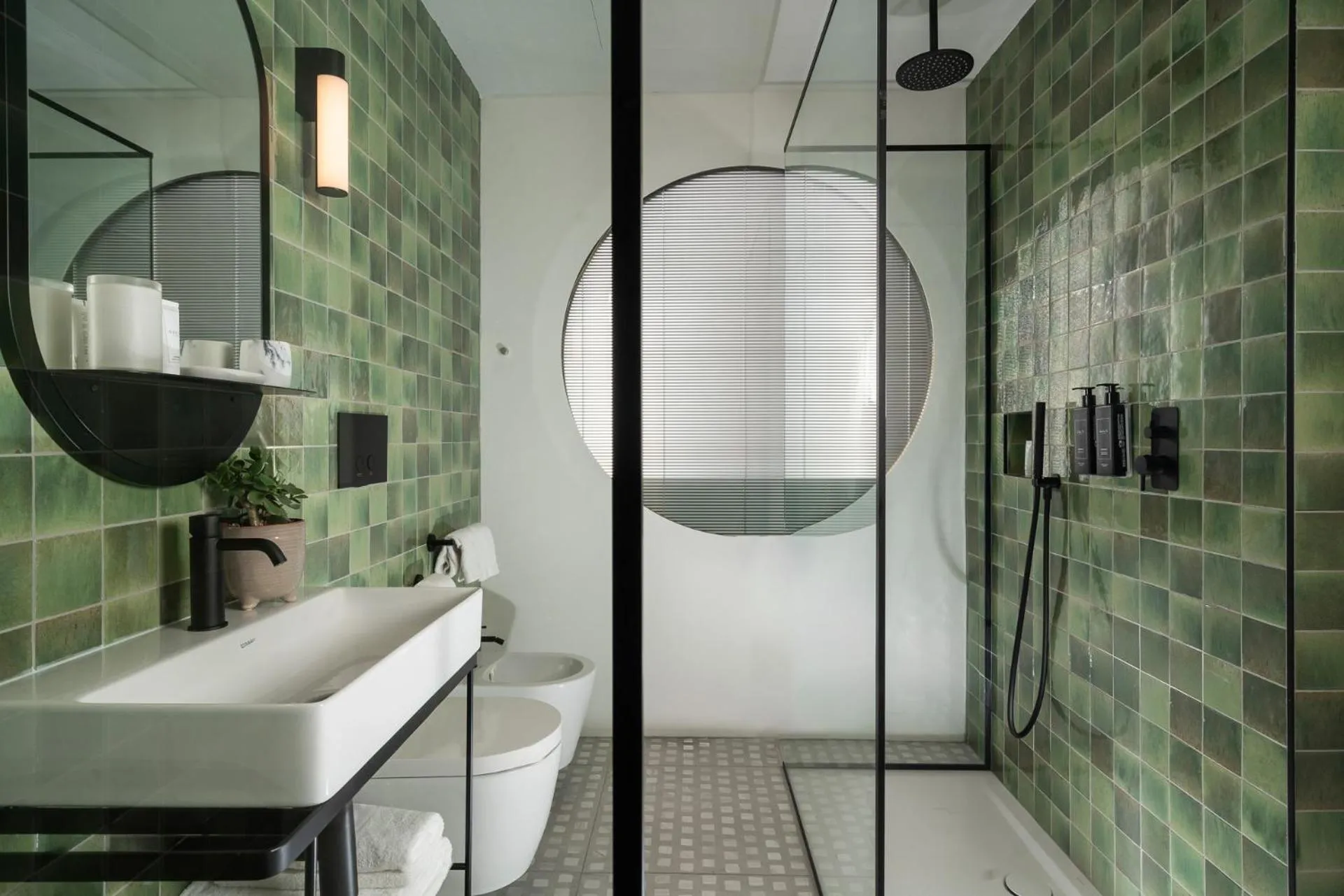 Shower in DuoMo Hotel