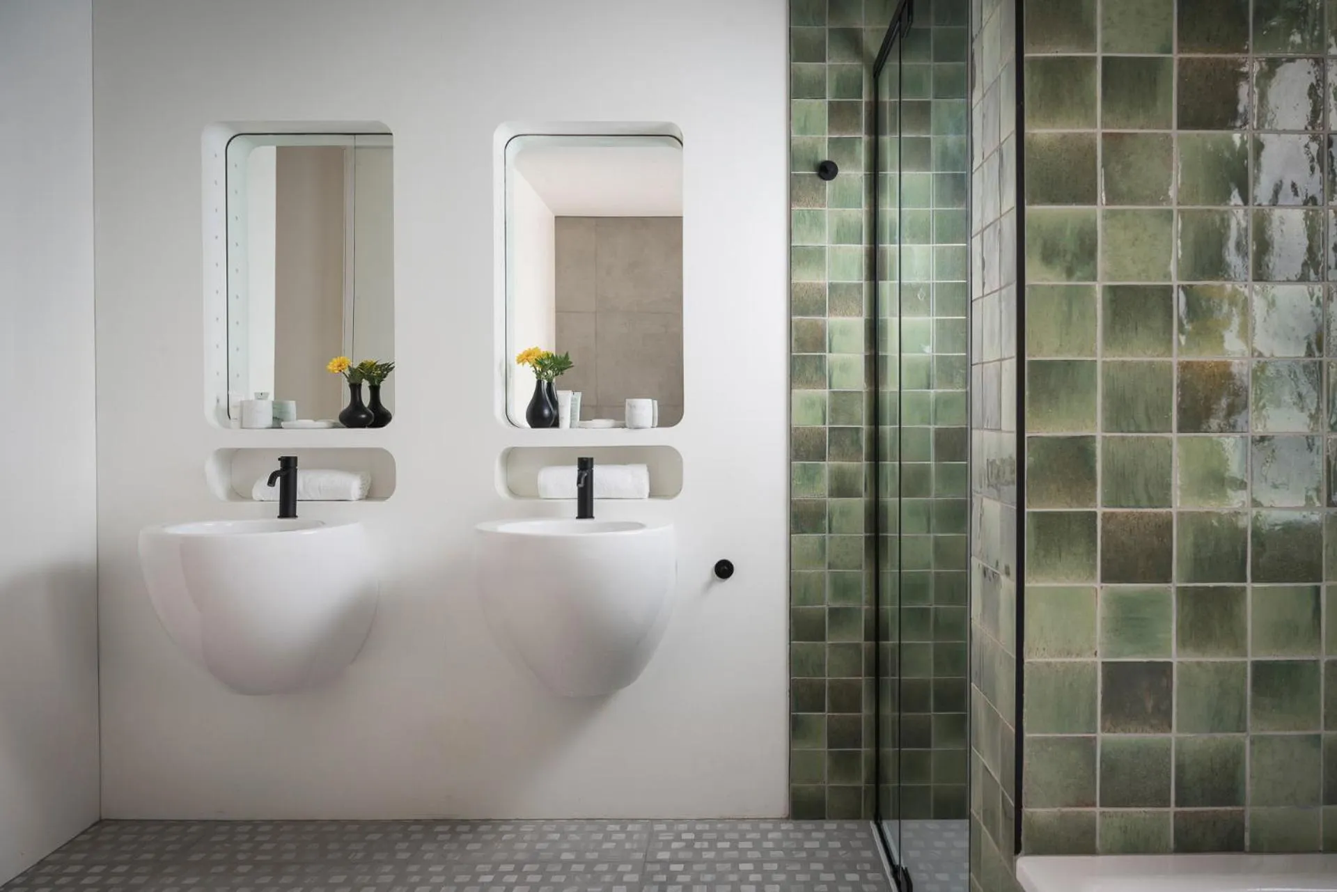 Shower in DuoMo Hotel