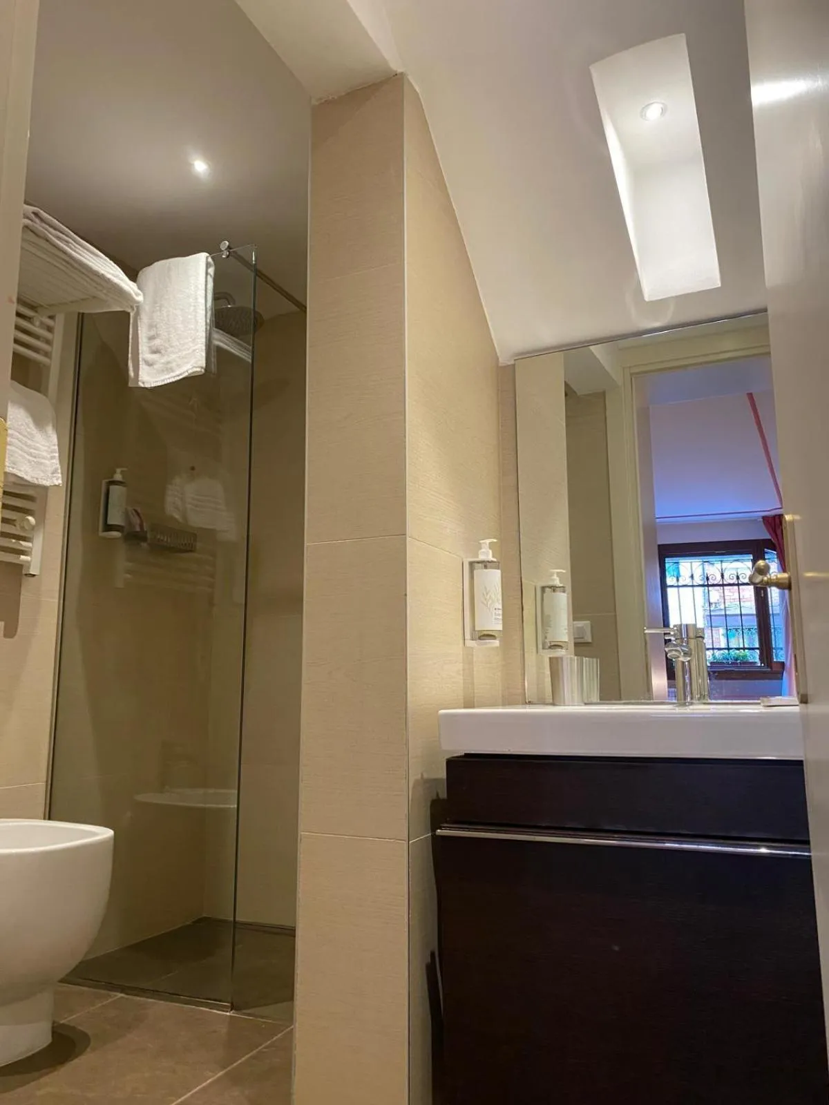 Ca' San Trovaso - 6 Rooms