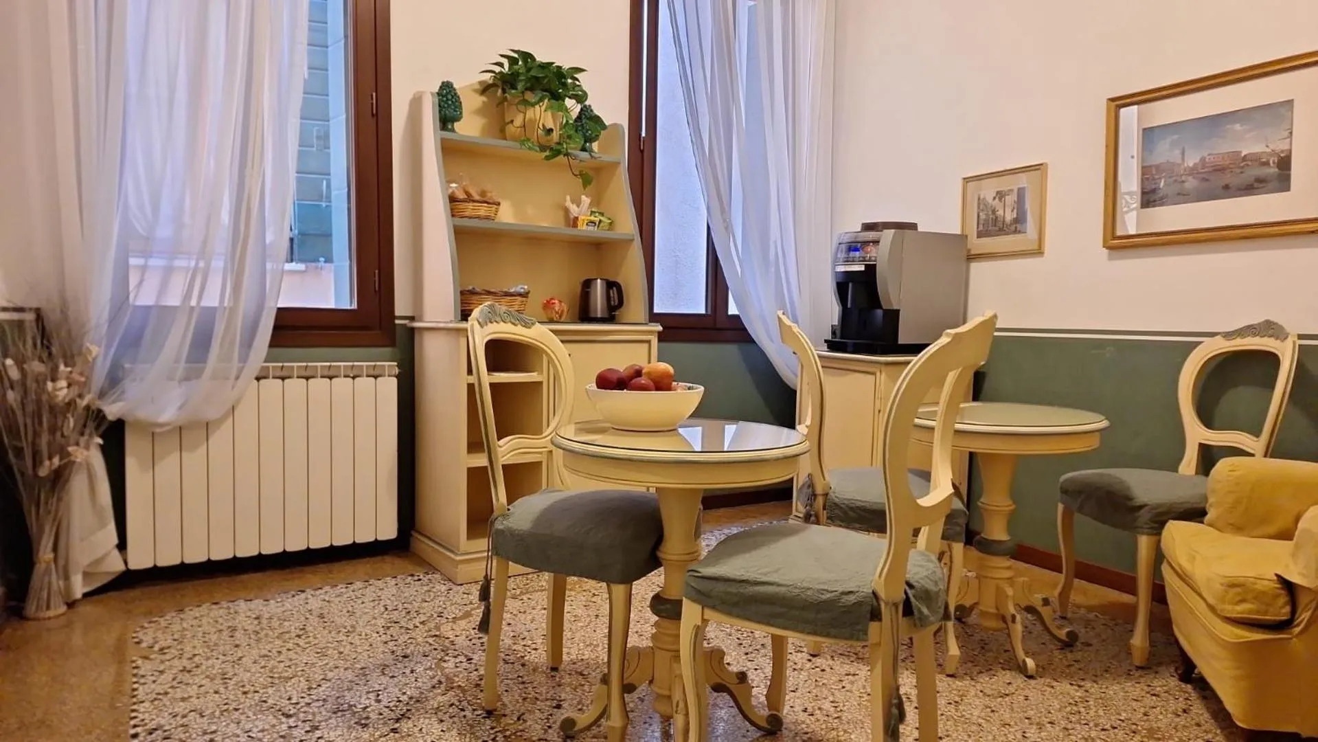Ca' San Trovaso - 6 Rooms