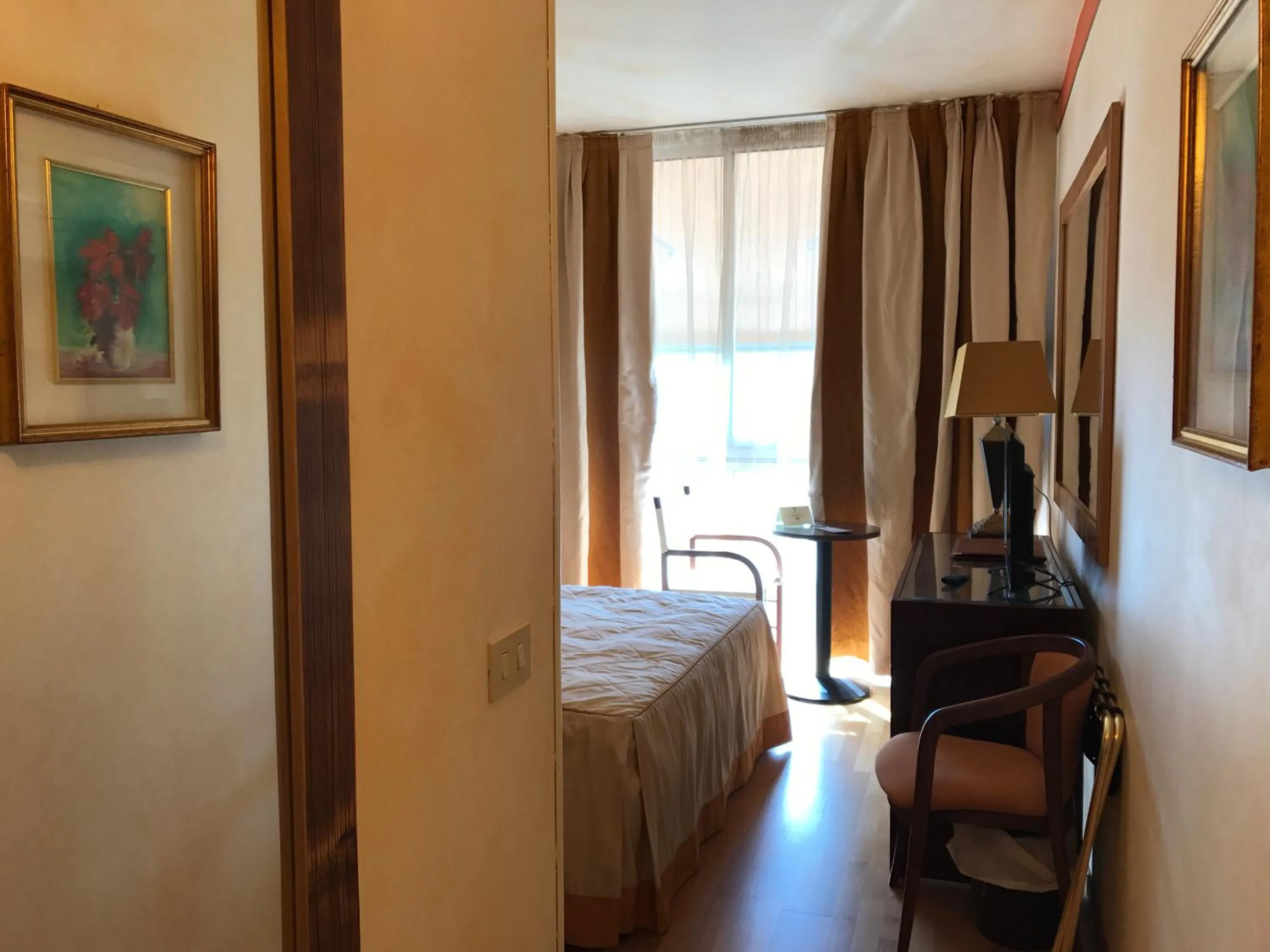 Small Double Room in Hotel Greif