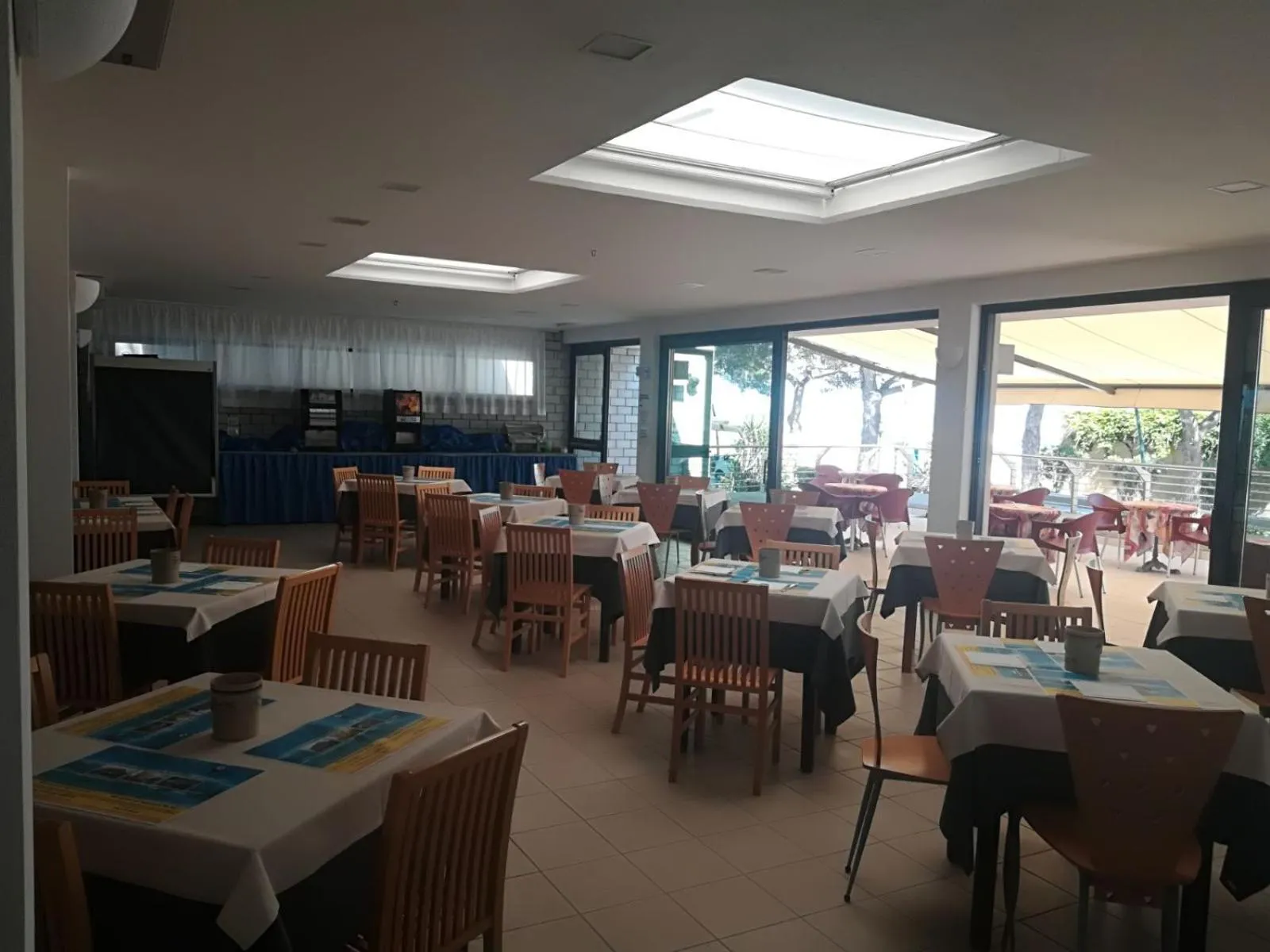 American breakfast in Hotel Ambra