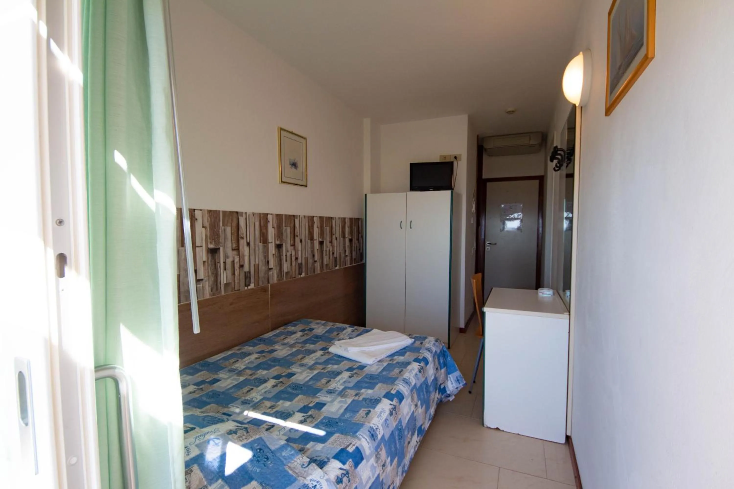 Photo of the whole room in Hotel Ambra