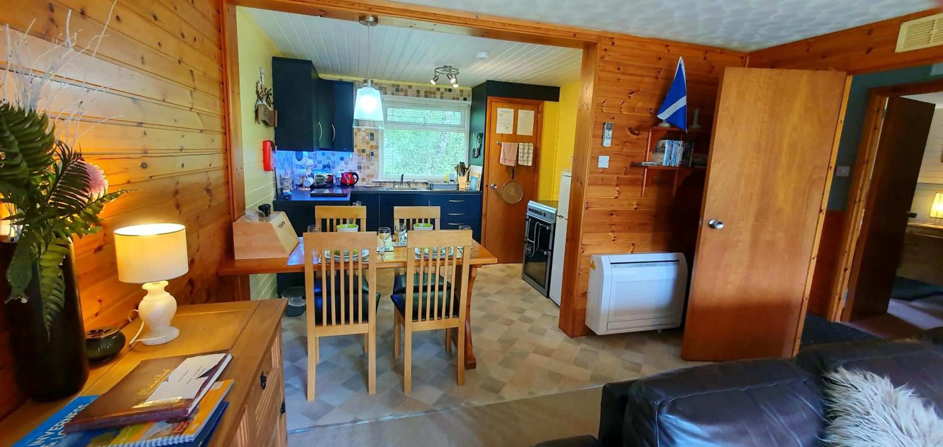 Dining area in Torcroft Lodges