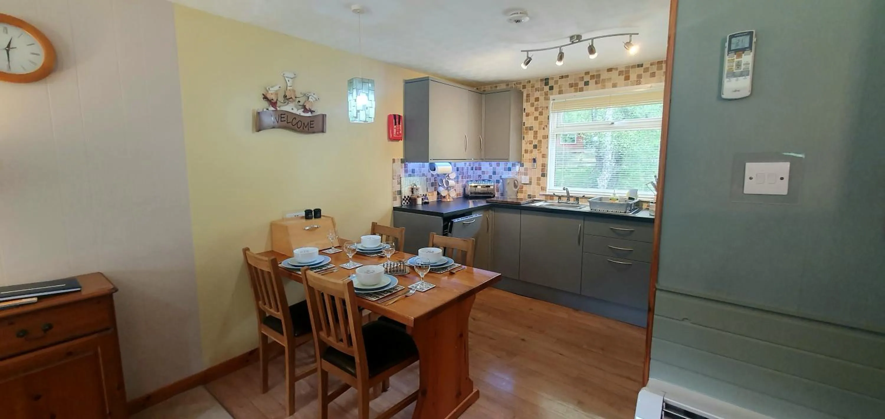 Coffee/tea facilities in Torcroft Lodges