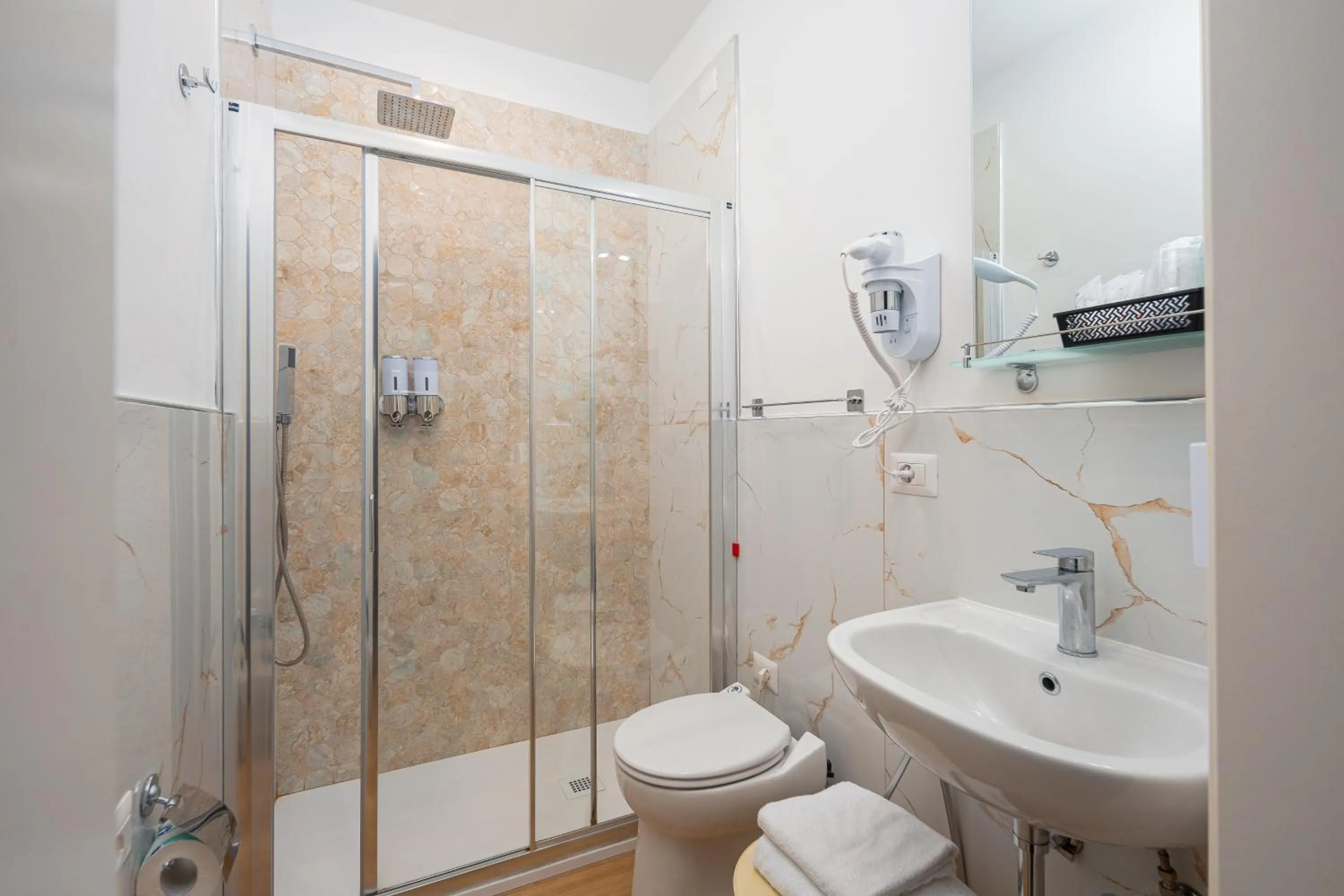 Bathroom in Astrid Hotel