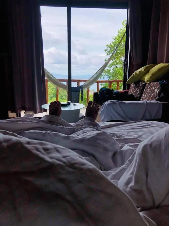 Bed in Tree House Bungalows Koh Tao