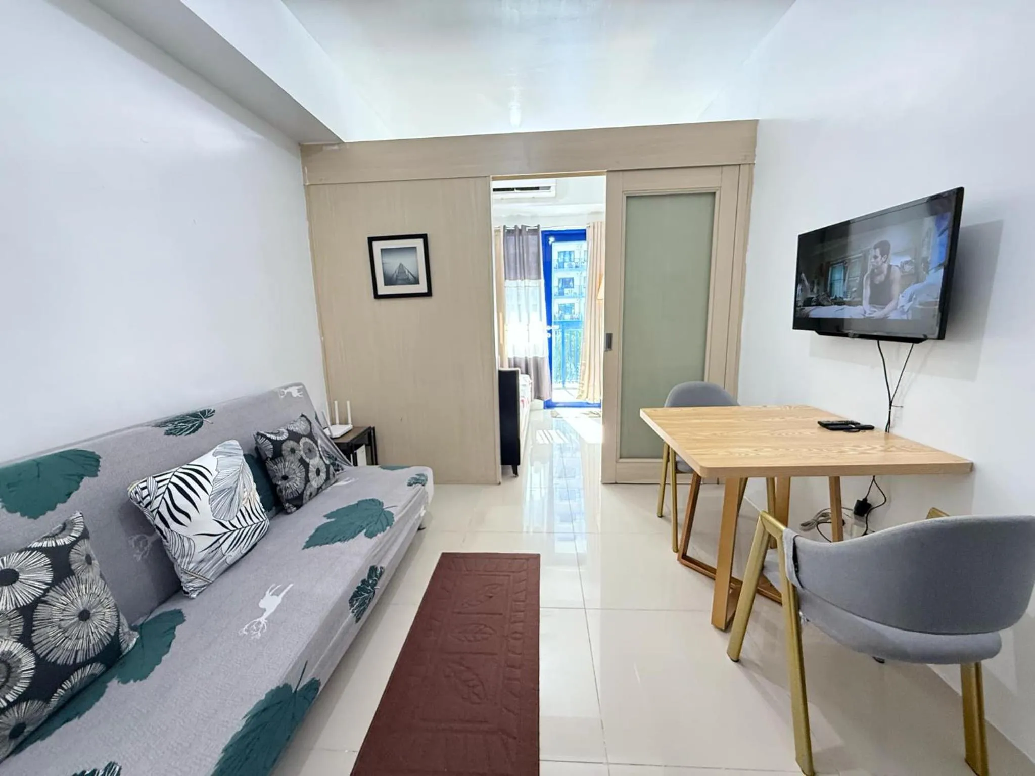 Sea Residences Mall of Asia by Jermel