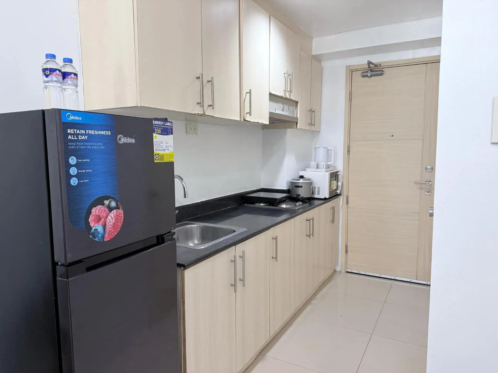 Sea Residences Mall of Asia by Jermel