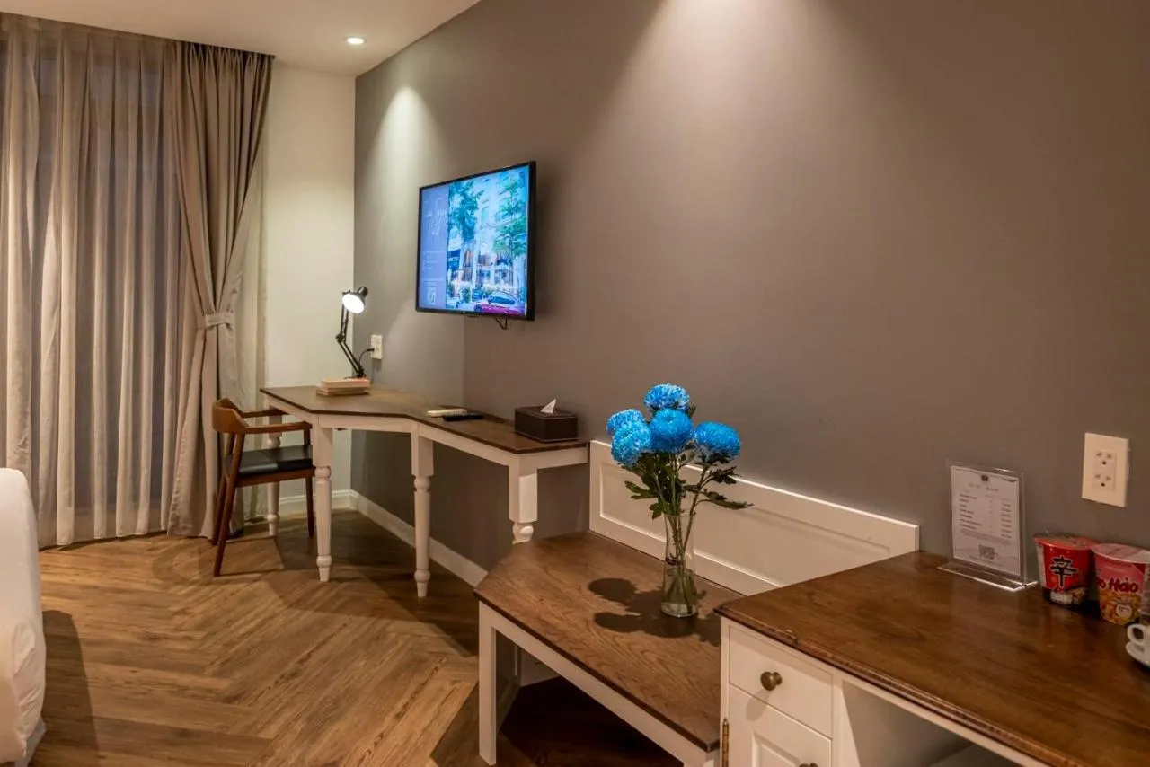 TV and multimedia in Thao Trang Laluxe Hotel Phu My Hung