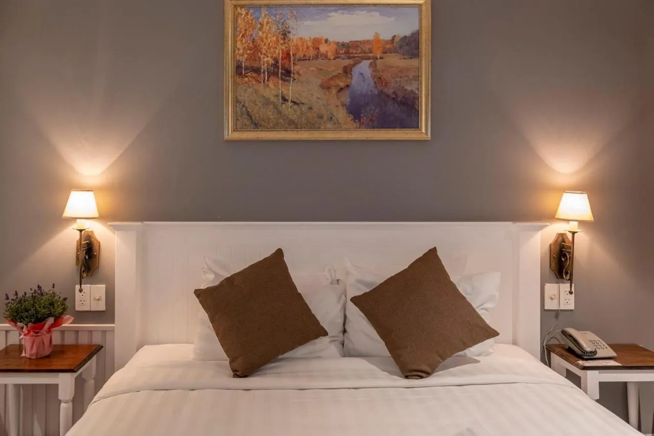 Bed in Thao Trang Laluxe Hotel Phu My Hung