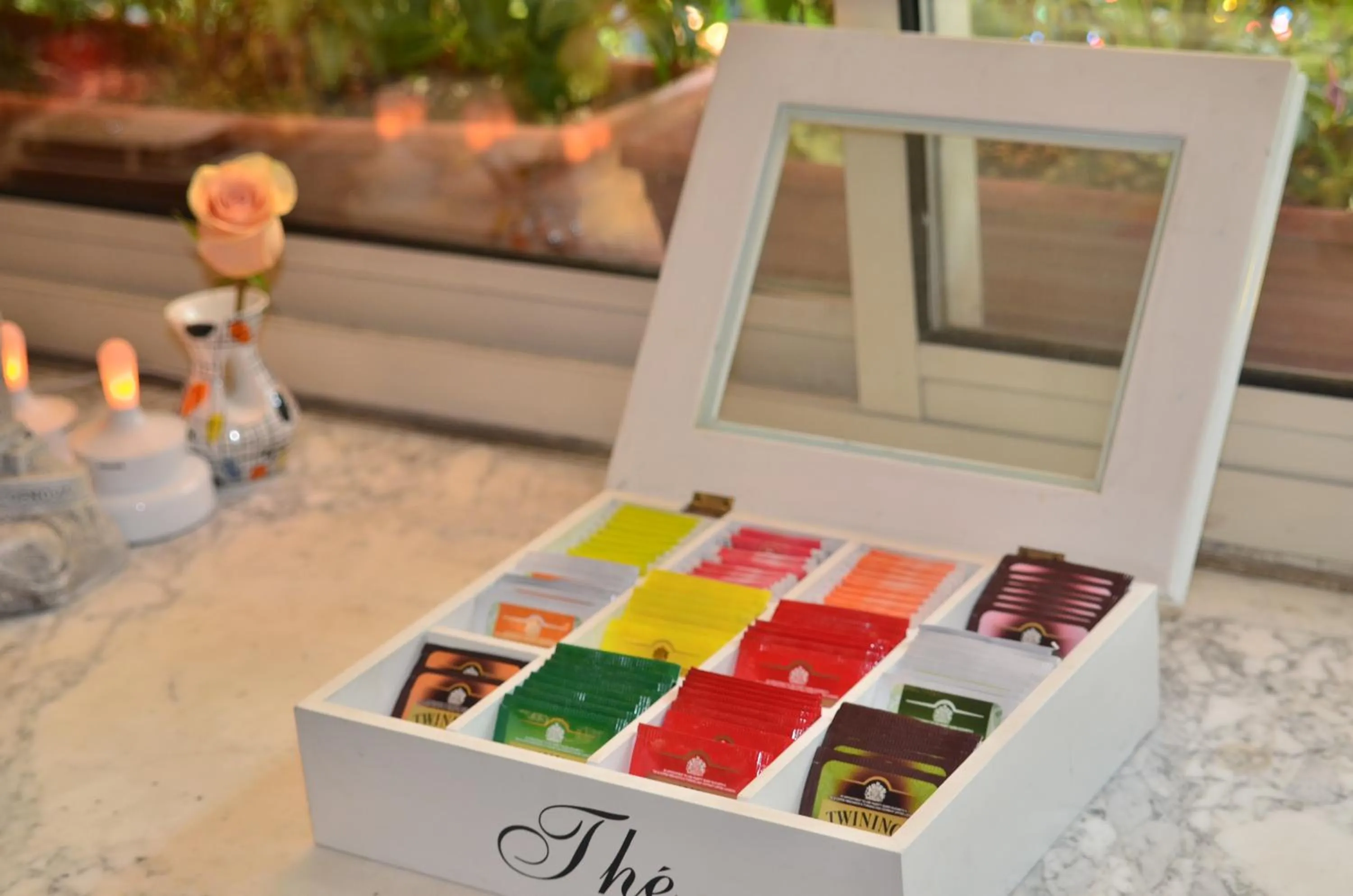 Restaurant/places to eat in Hotel Miro'