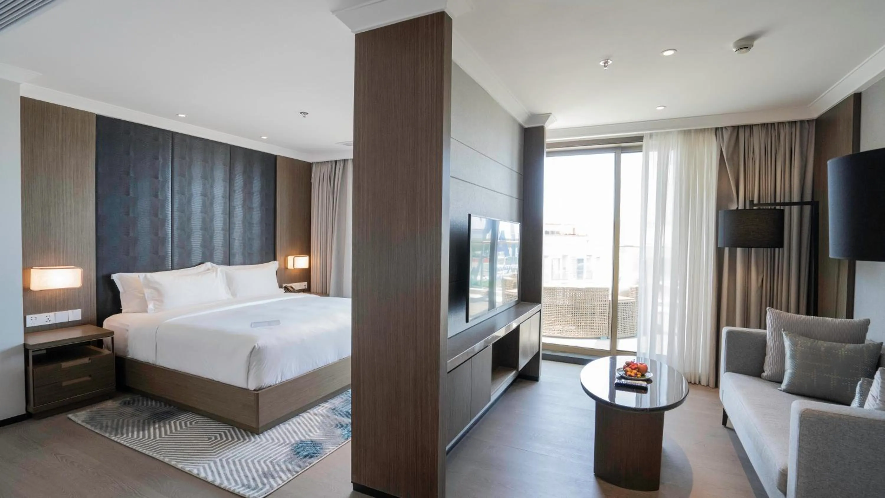 Bedroom, Bed in Oakwood Premier Phnom Penh