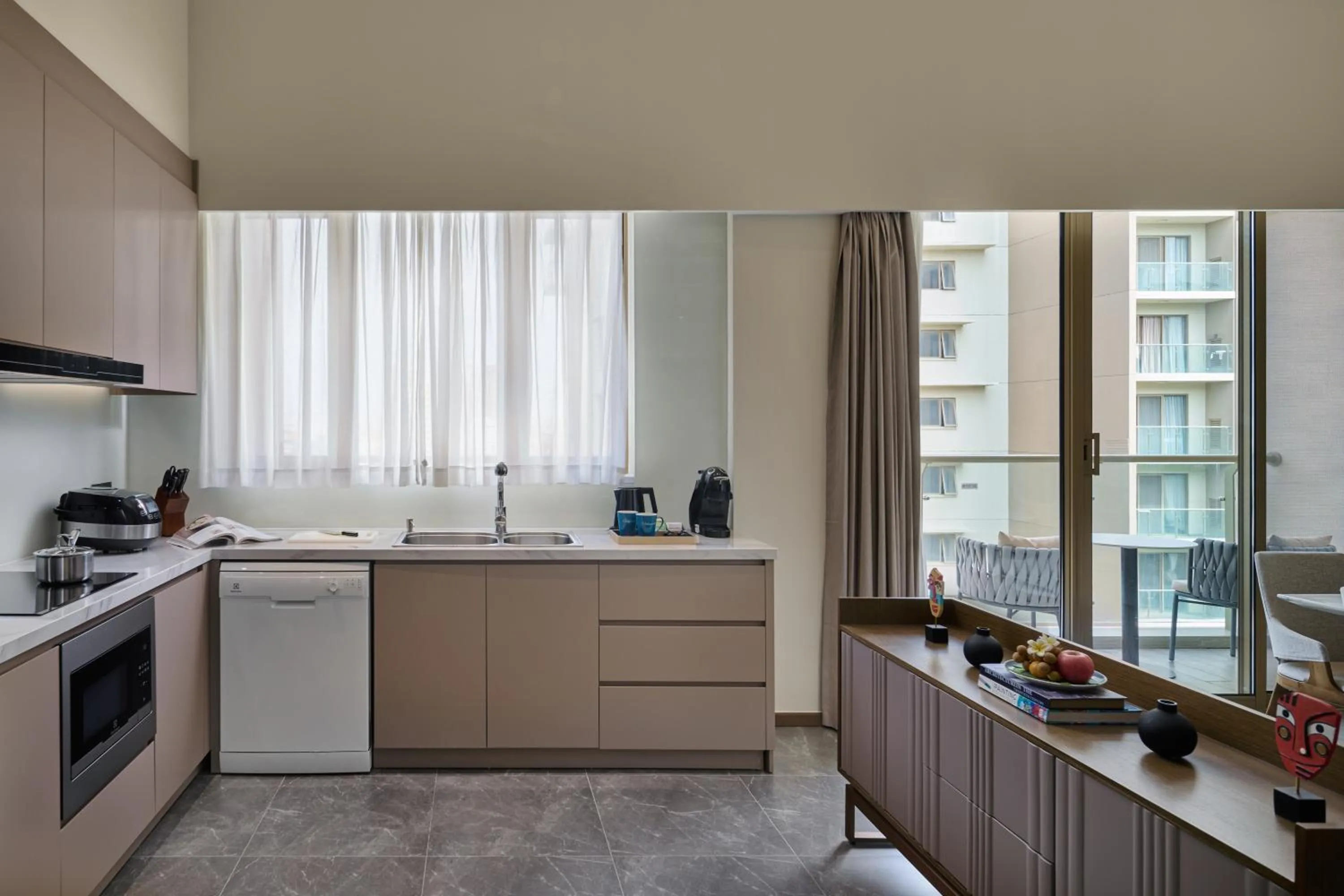 Kitchen or kitchenette in Oakwood Premier Phnom Penh