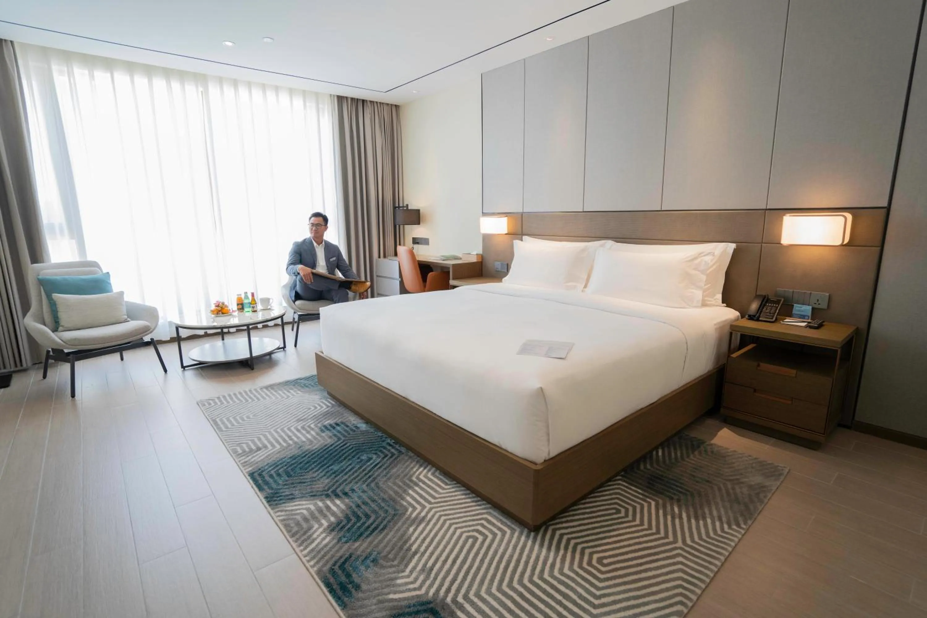 Bed in Oakwood Premier Phnom Penh