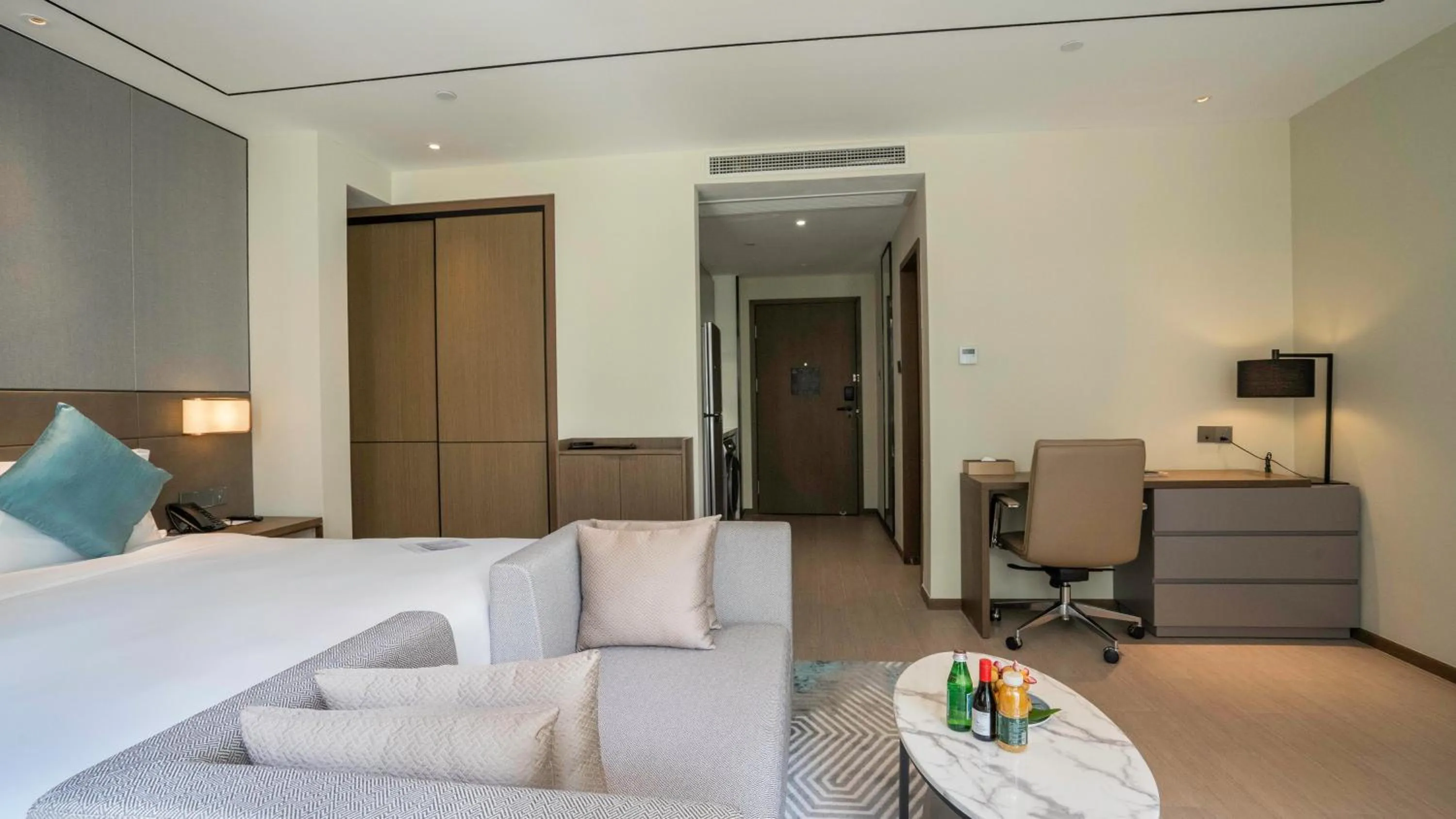 Bed in Oakwood Premier Phnom Penh