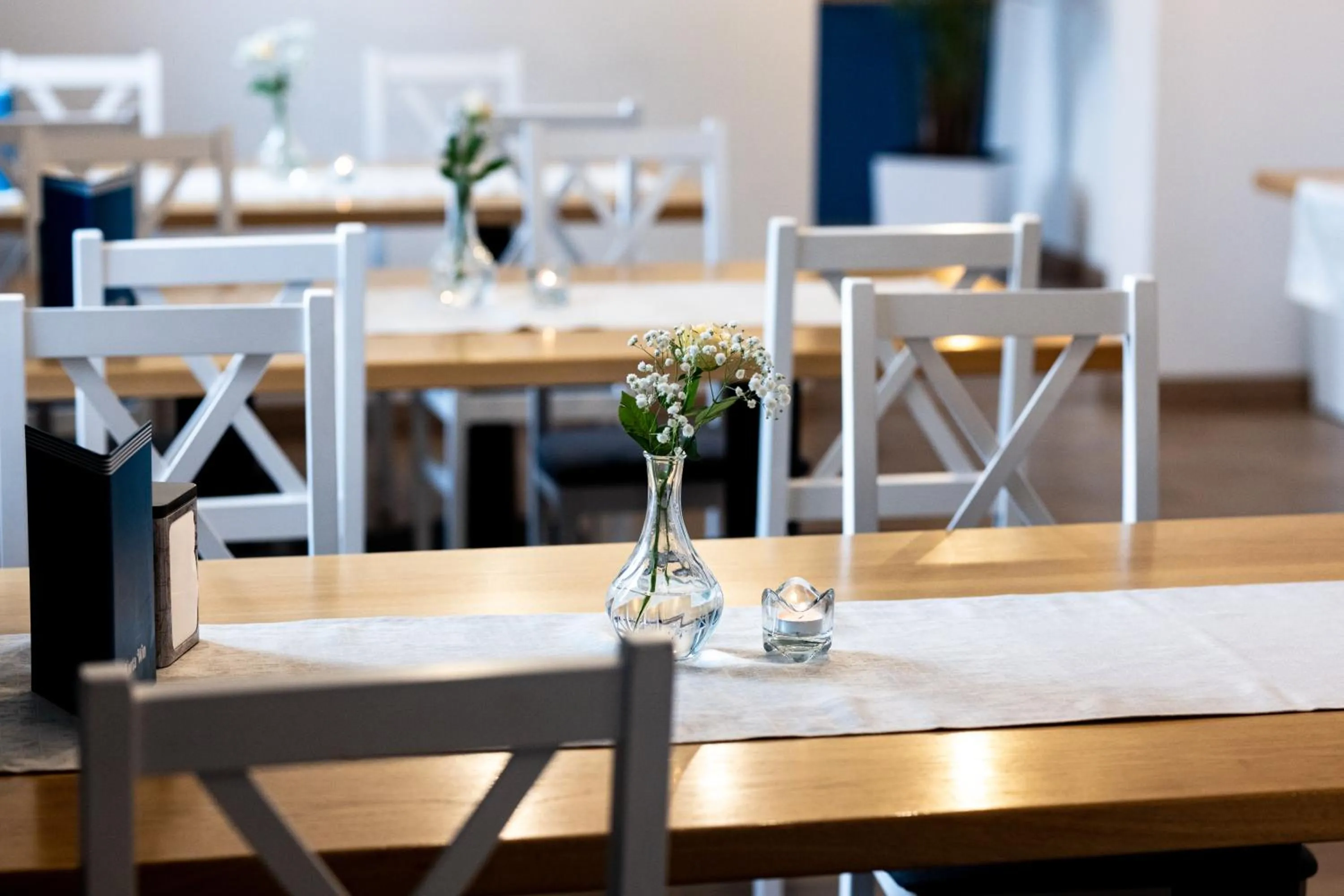Restaurant/places to eat in Awilla Ustka