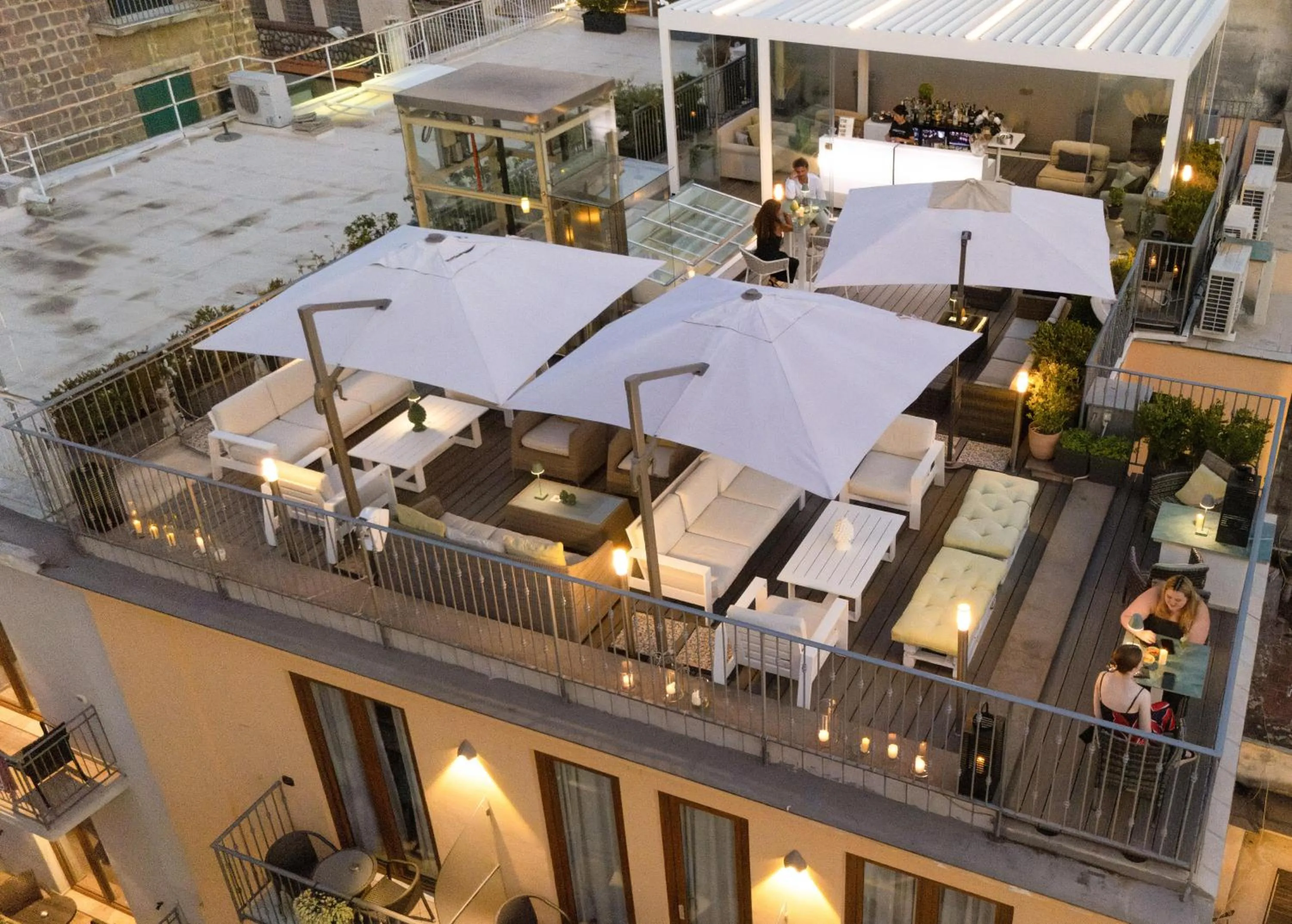 Property building in Hotel Sorrento City