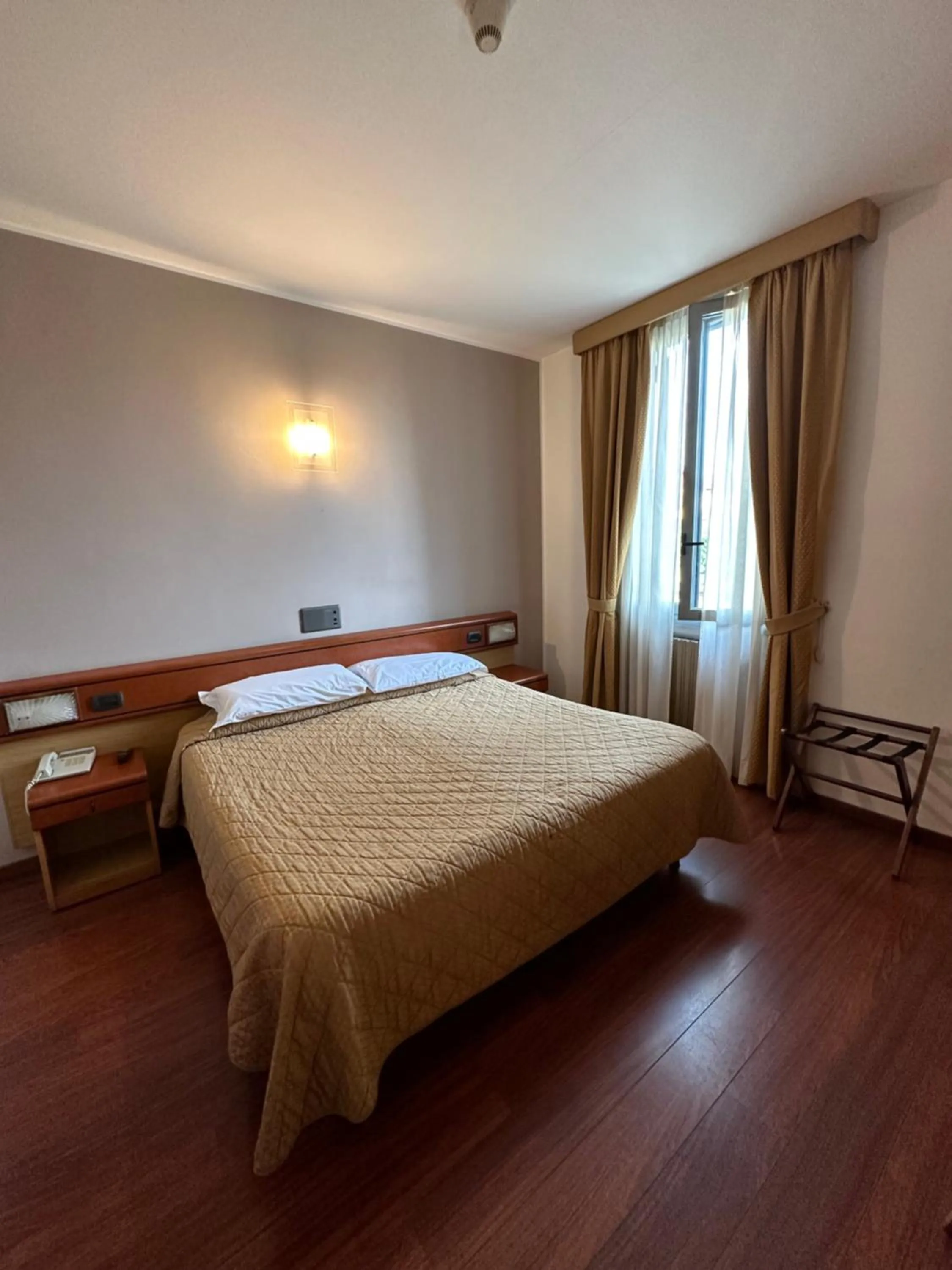 Bedroom, Bed in Hotel Aspromonte