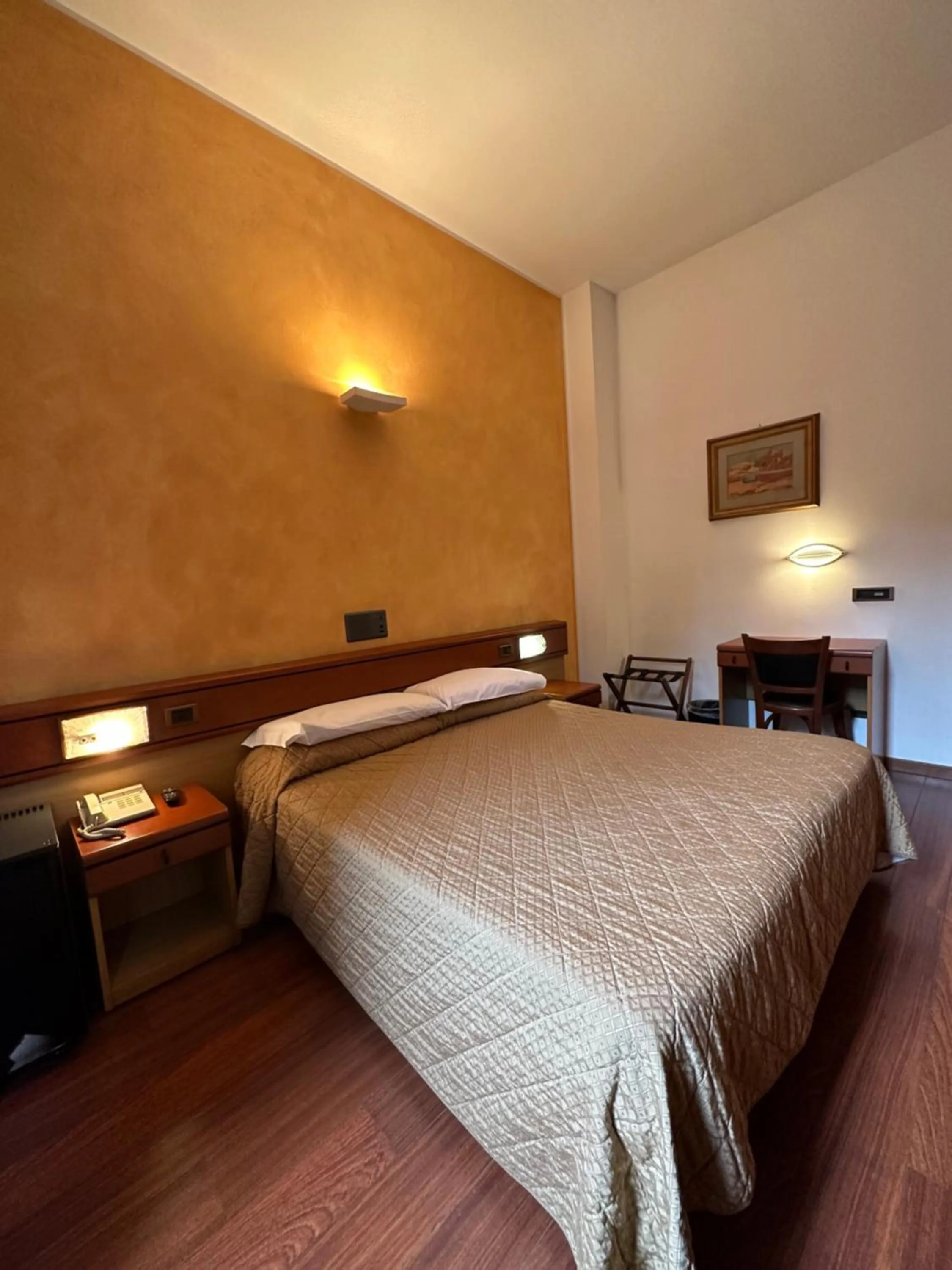 Bedroom, Bed in Hotel Aspromonte