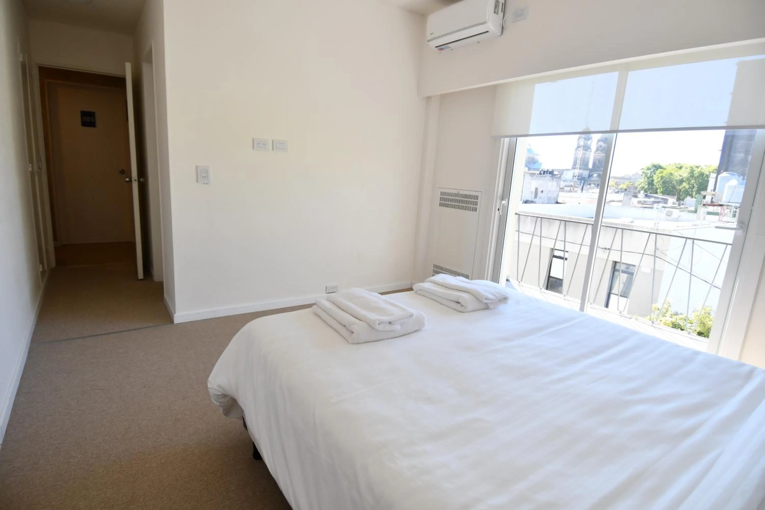 Photo of the whole room, Bed in O2 Hotel Gualeguaychú