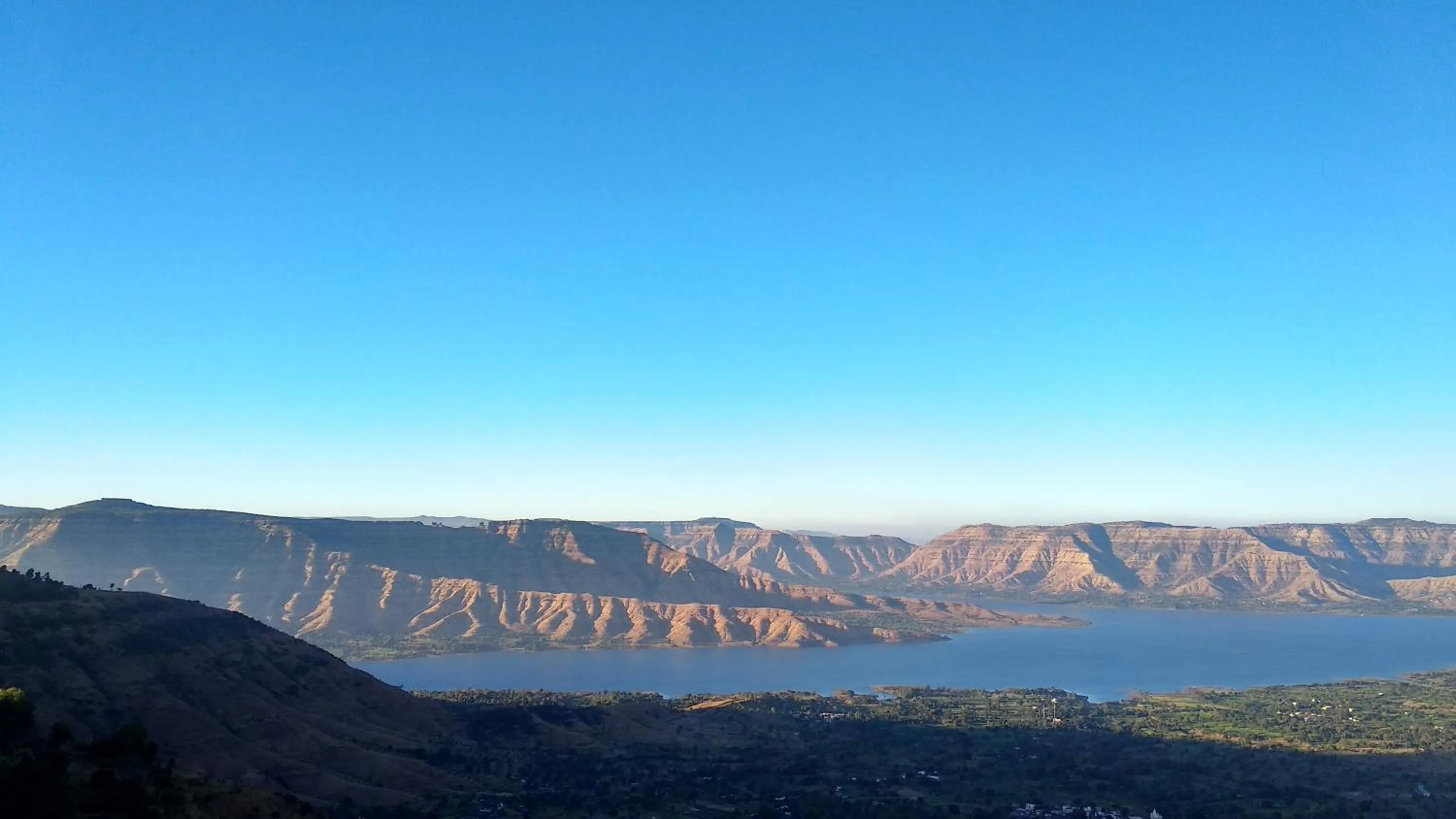Lake view in Sharayu Holidays Valley View