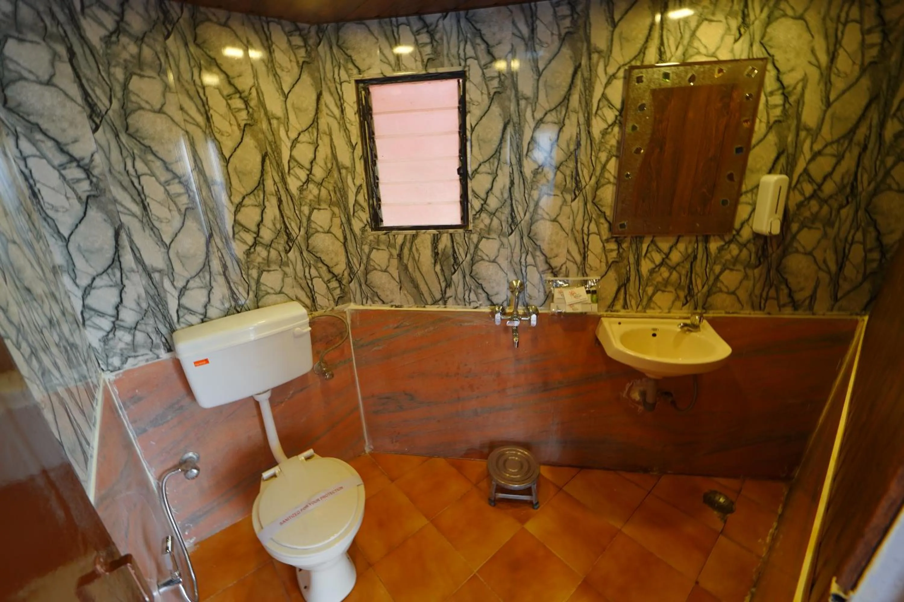 Shower in Sharayu Holidays Valley View