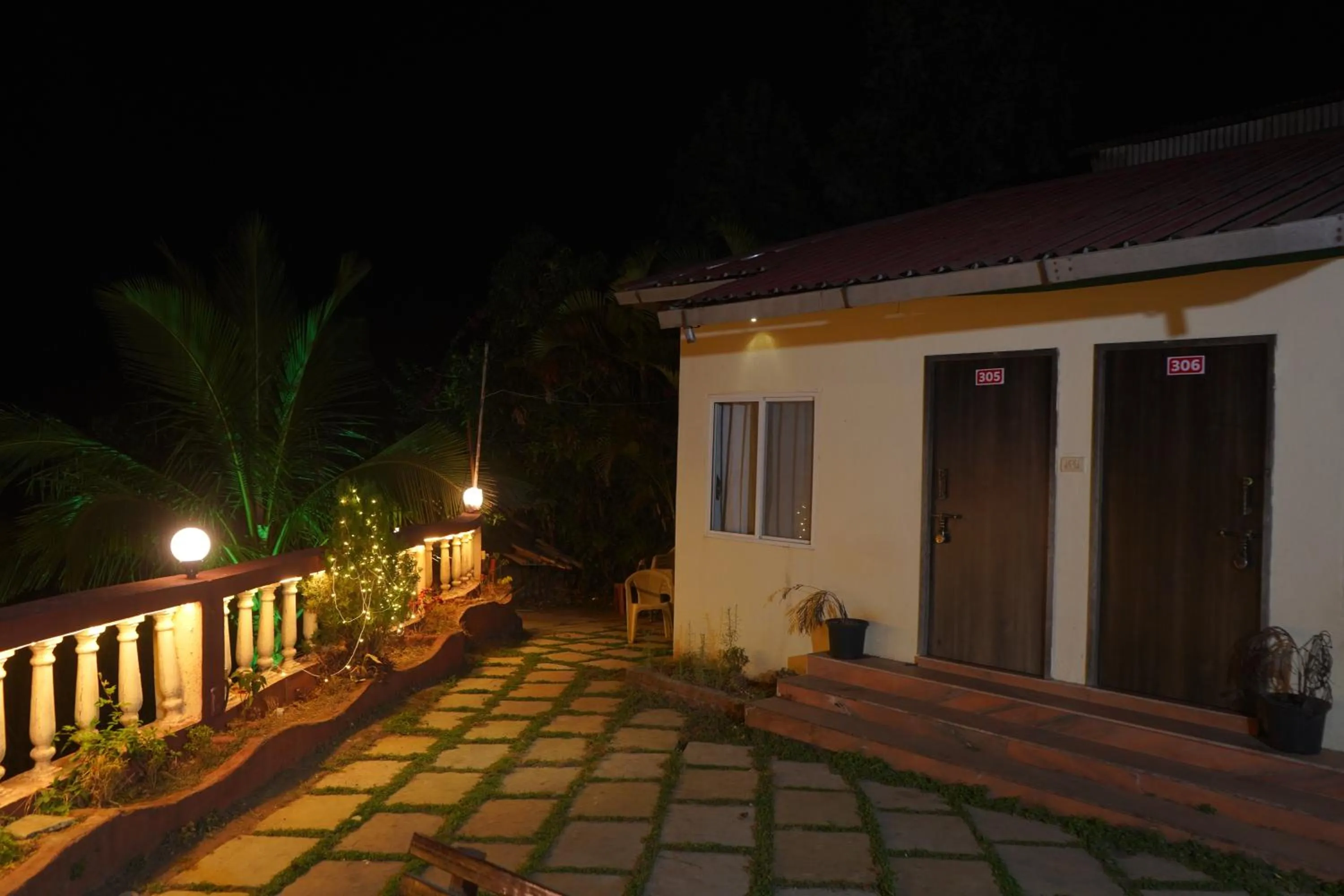 Sharayu Holidays Valley View