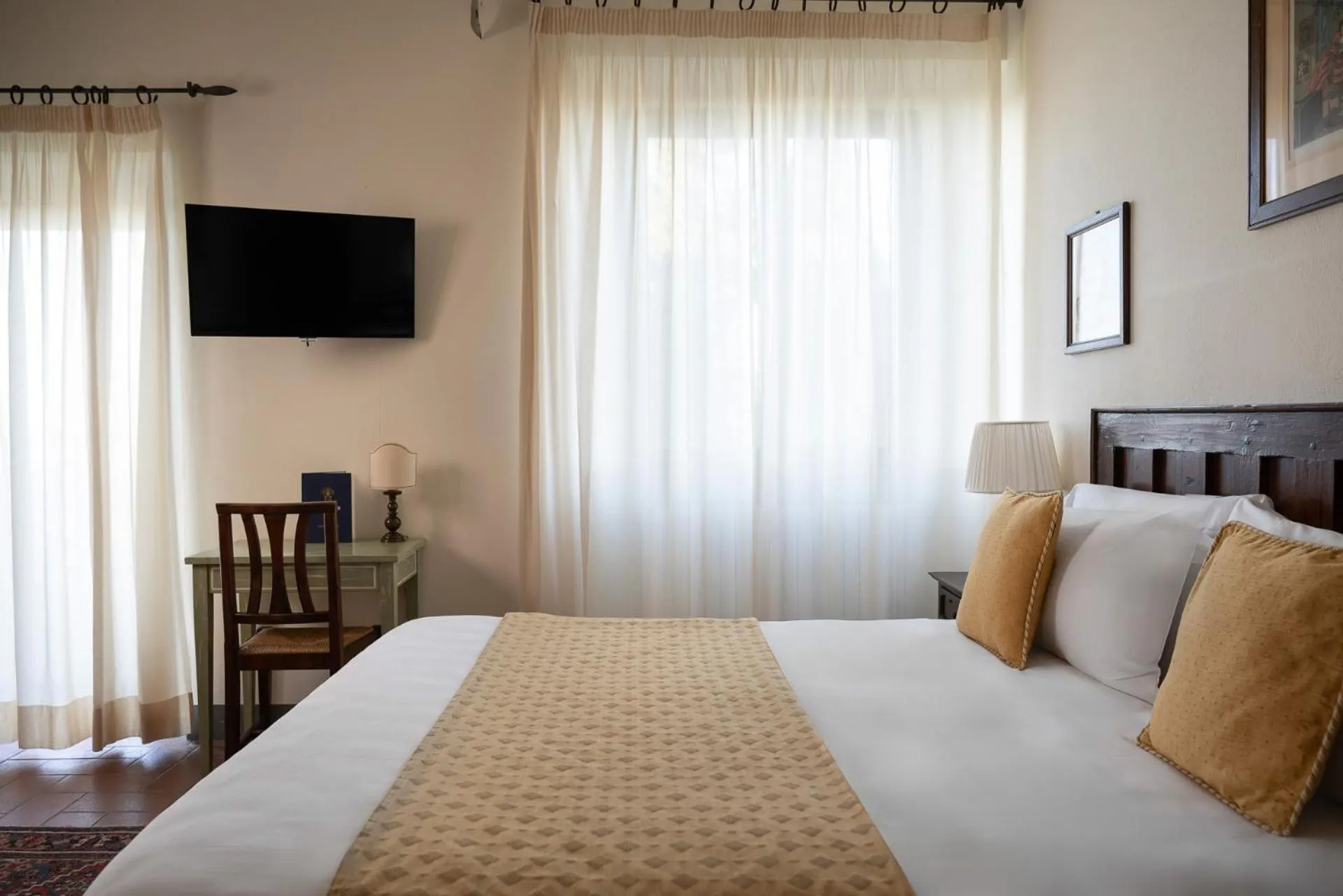 Bedroom, Bed in Relais Vignale & Spa