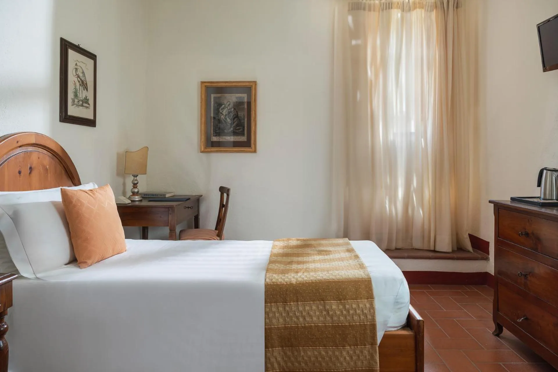 Bedroom, Bed in Relais Vignale & Spa